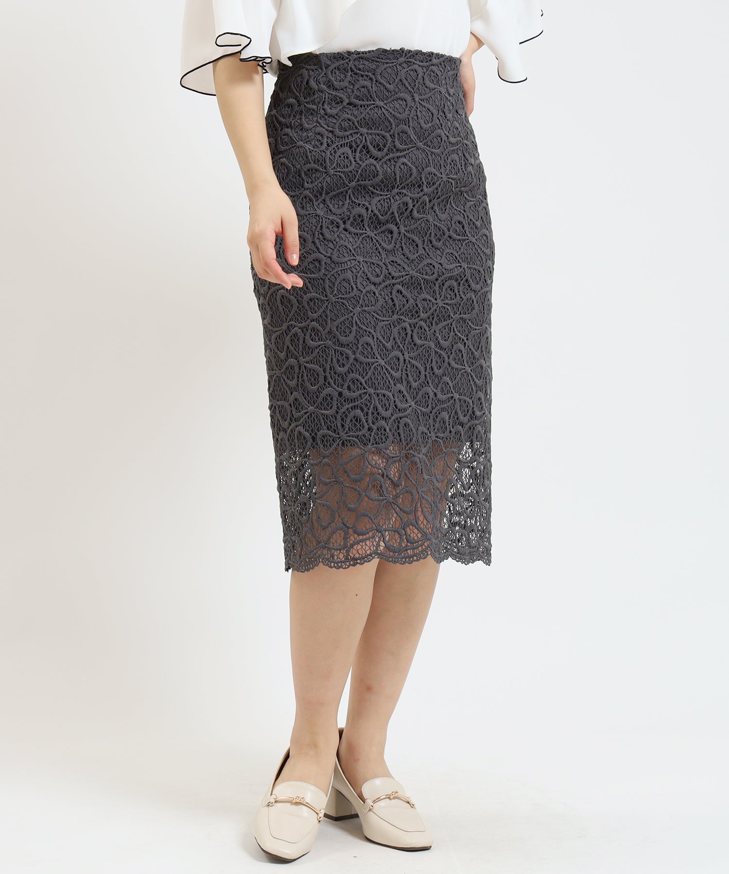 チャコール model:155cm/骨格ウェーブ 着用サイズ:S