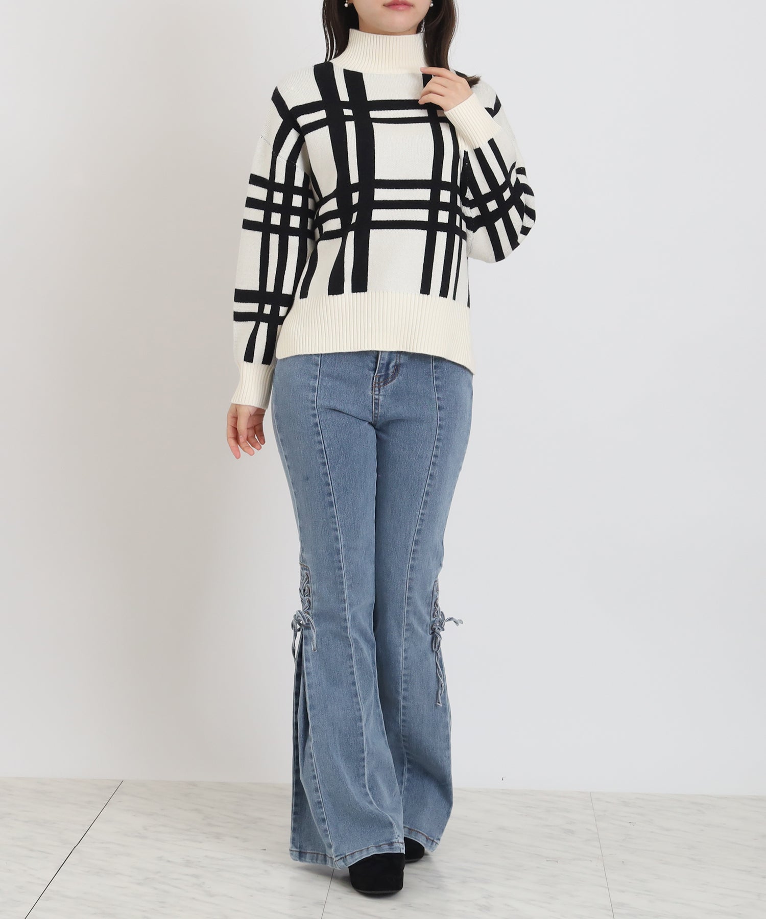 ホワイト×ブラック model:156 着用サイズ:M