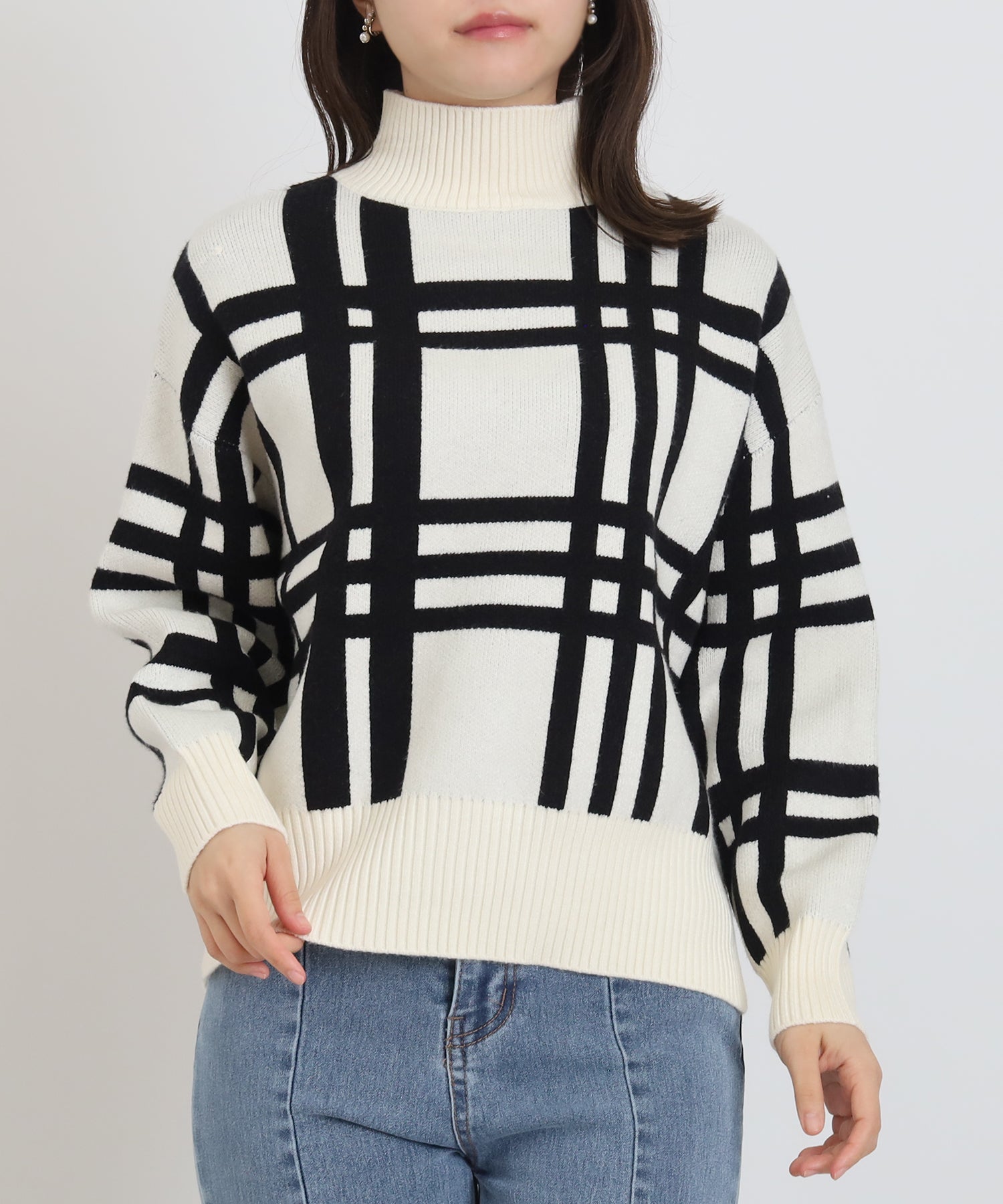 ホワイト×ブラック model:156 着用サイズ:M