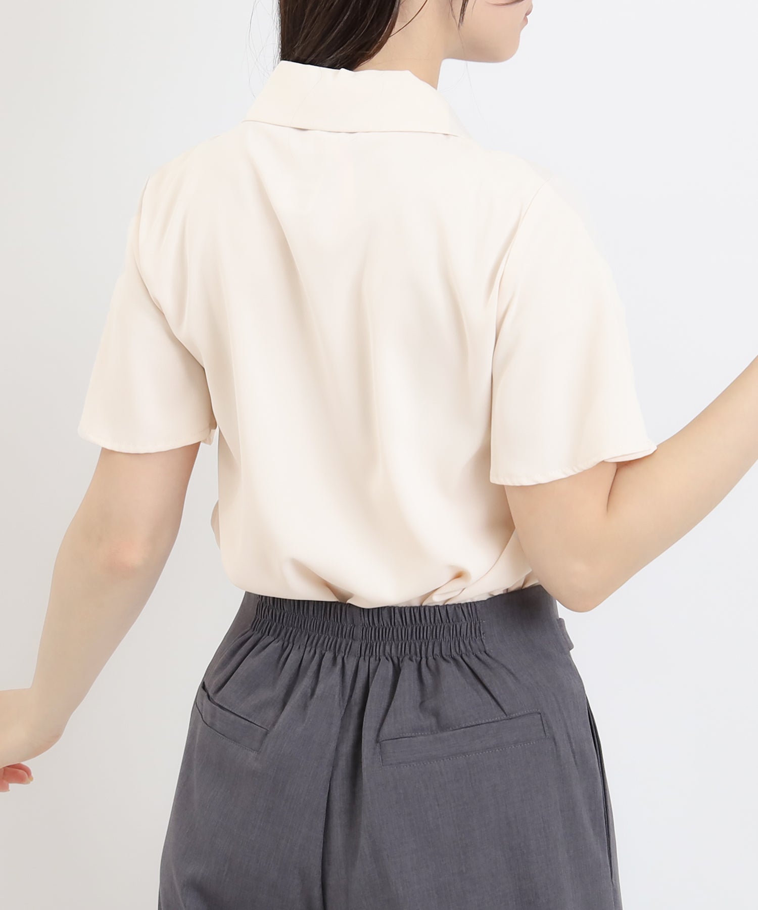 ベージュ model:160 着用サイズ:M