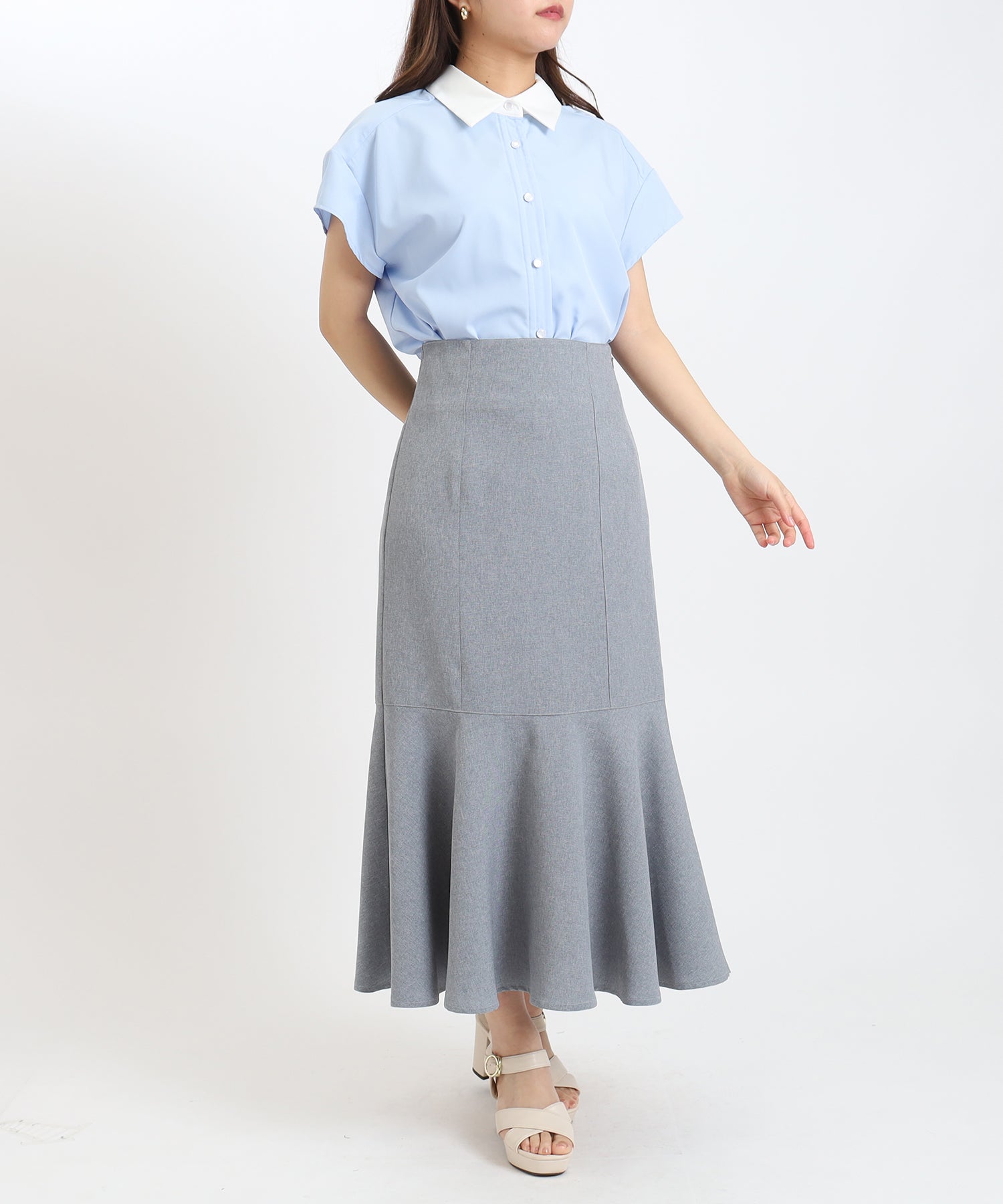 ライトグレー model:156 着用サイズ:M