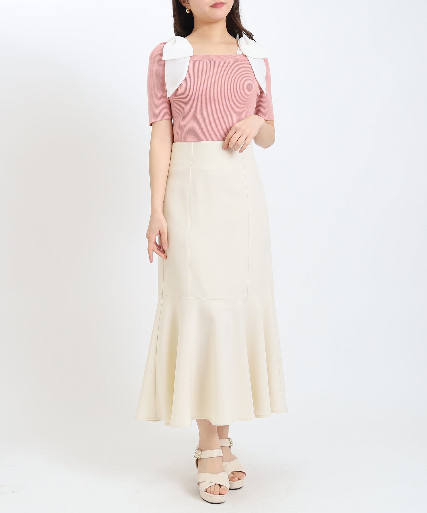 アイボリー model:156 着用サイズ:M