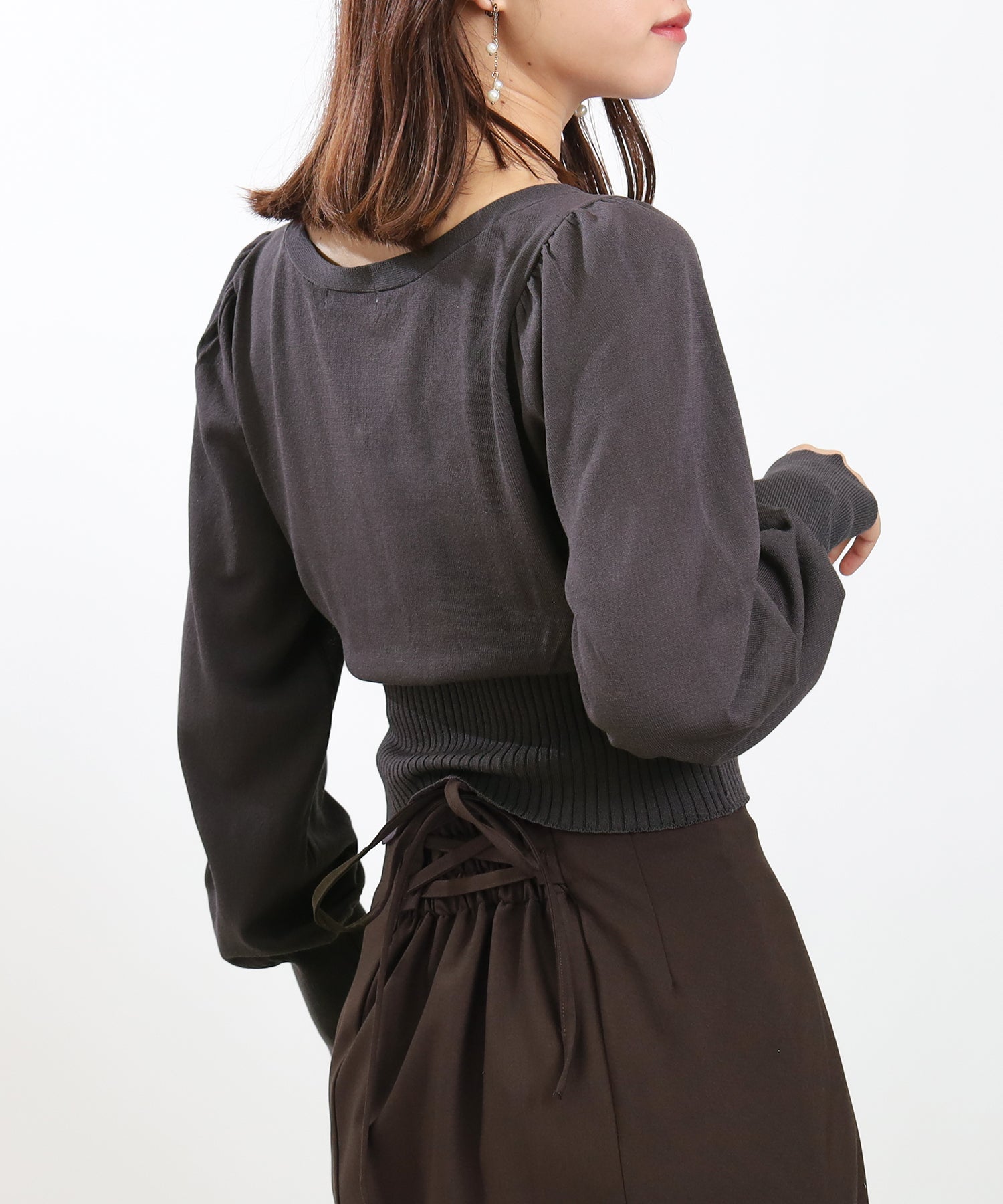 チャコール model:156 着用サイズ:M