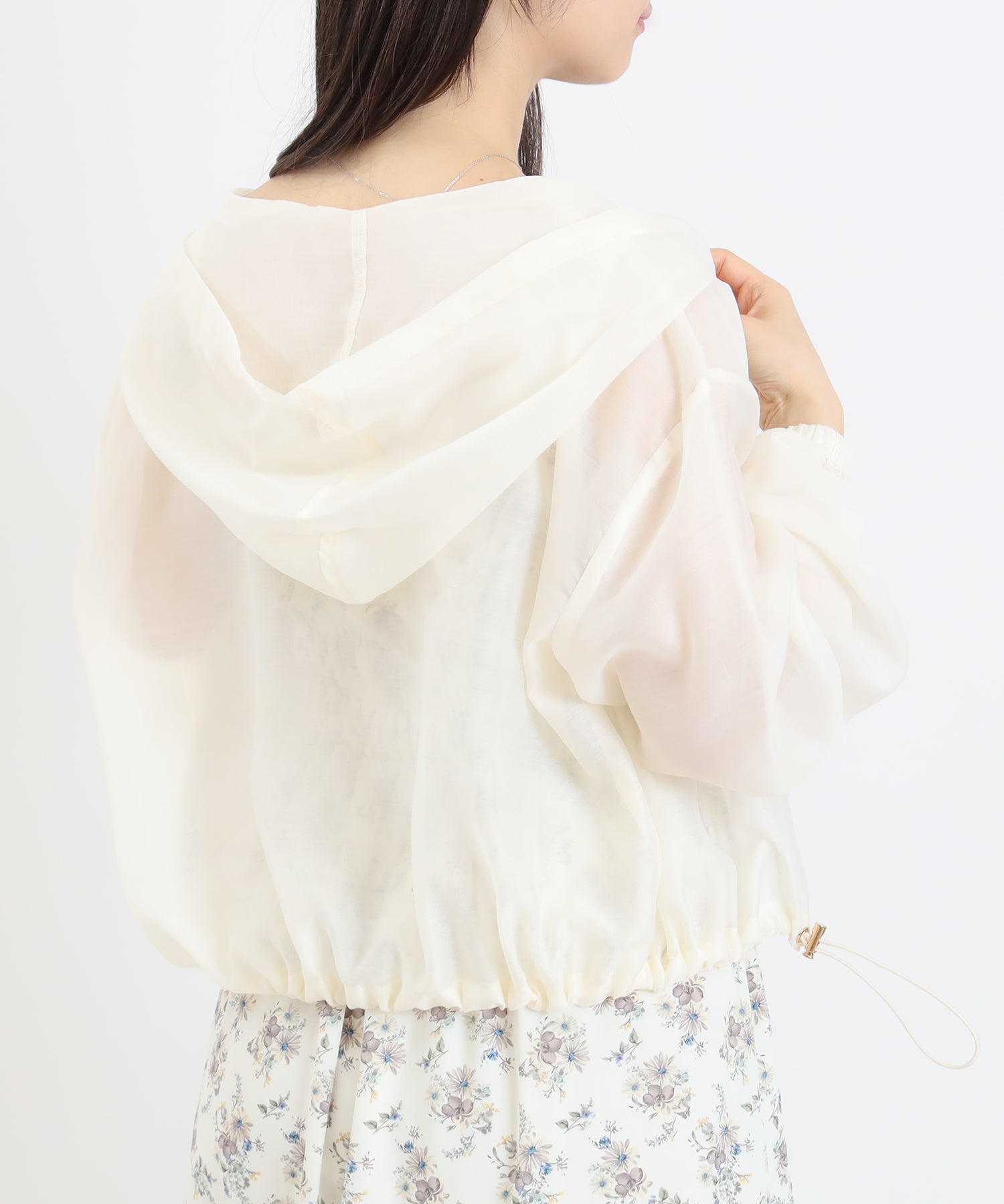 ベージュ model:160 着用サイズ:M