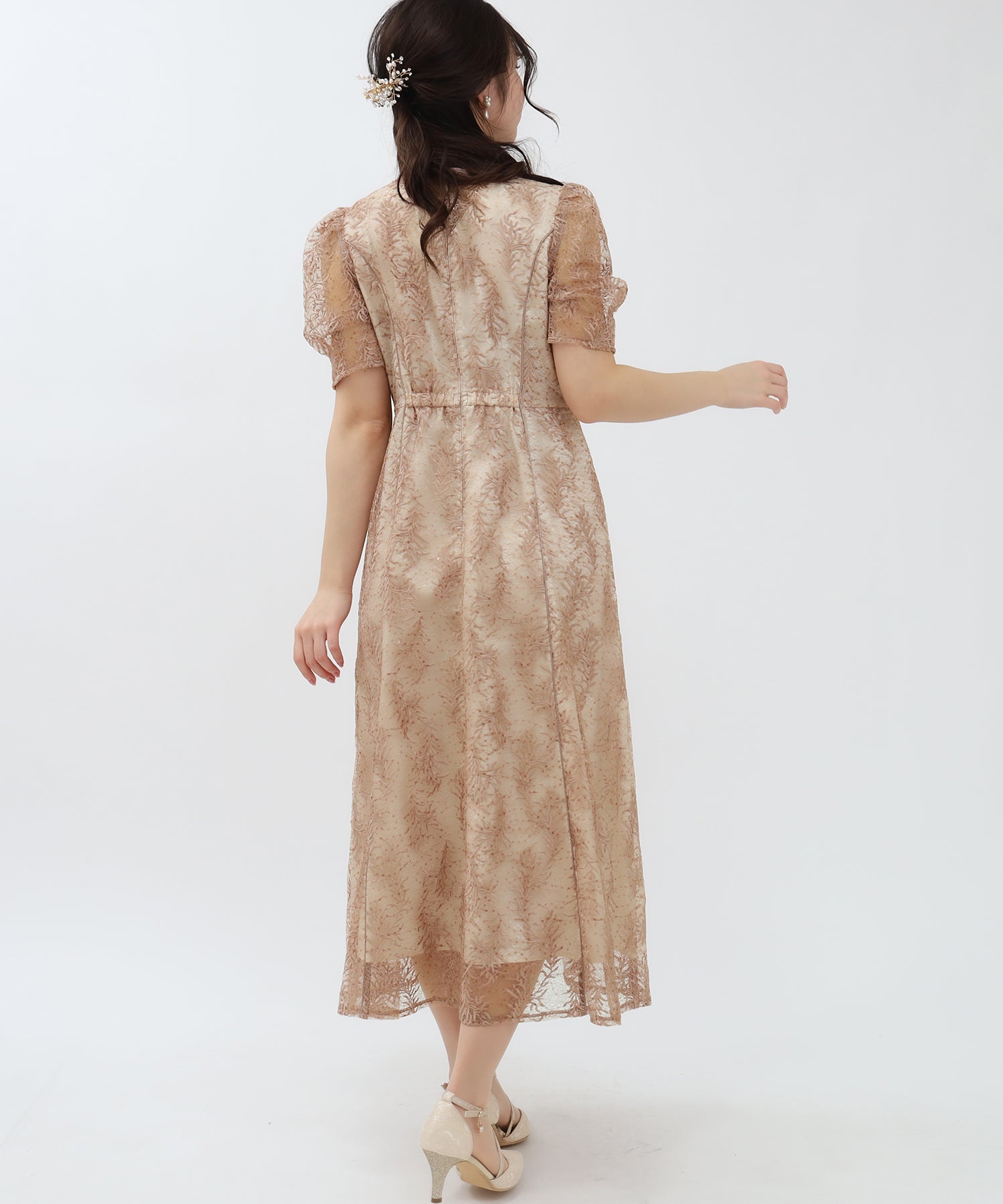 ピンクベージュ model:160 着用サイズ:M