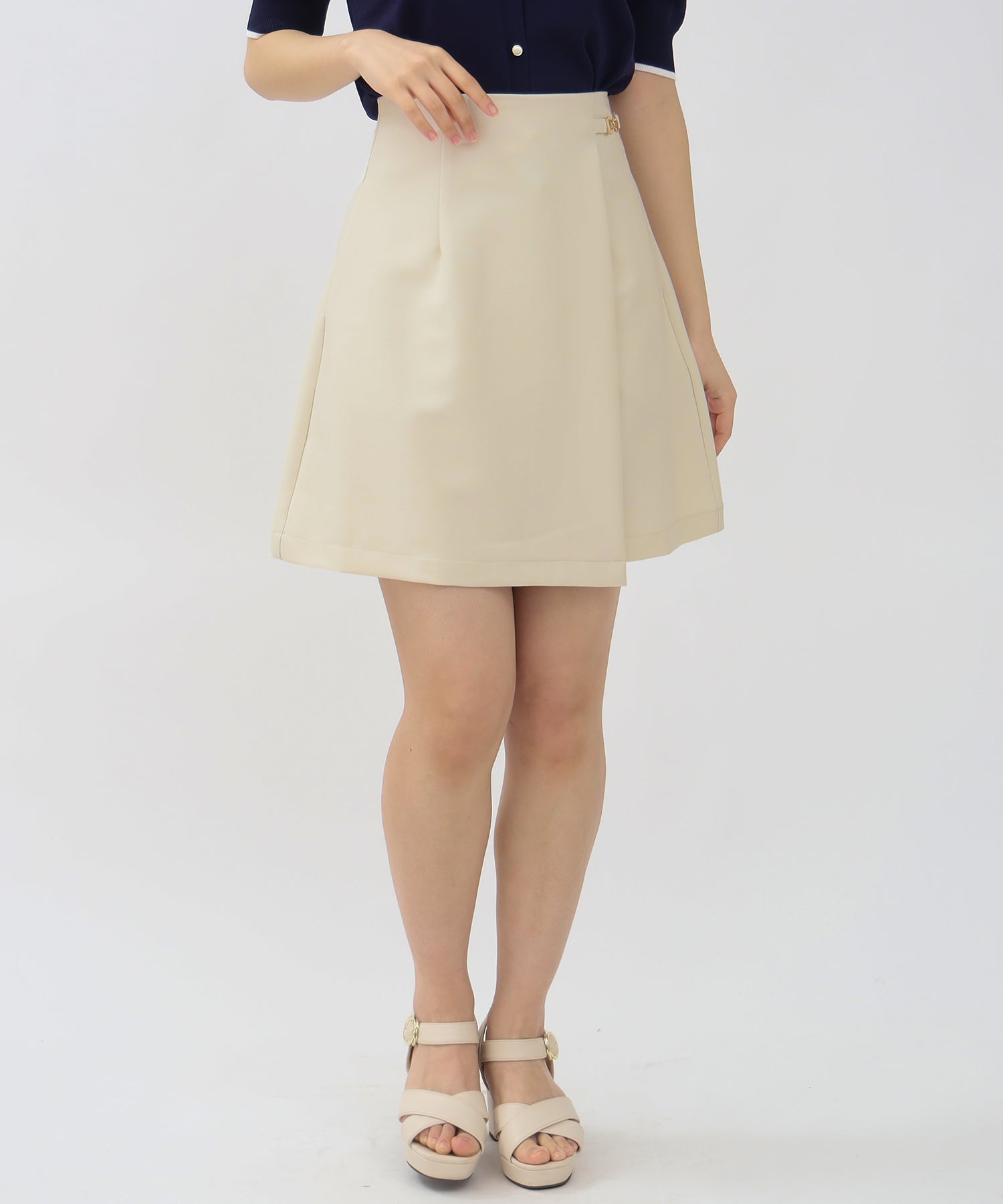 アイボリー model:156cm 着用サイズ: