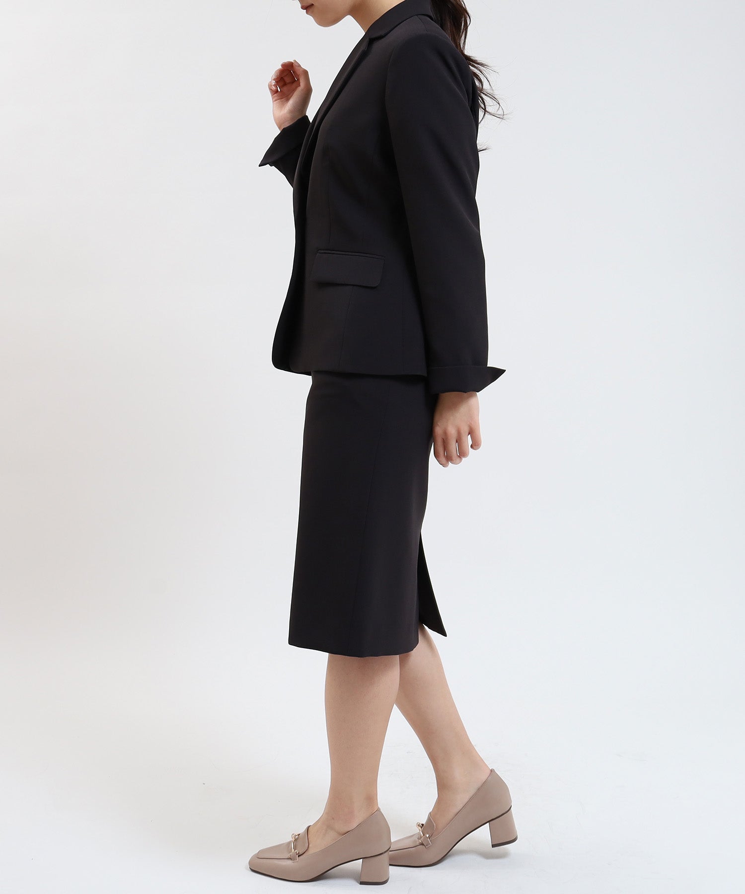 ブラック model:160cm/骨格ウェーブ 着用サイズ:M