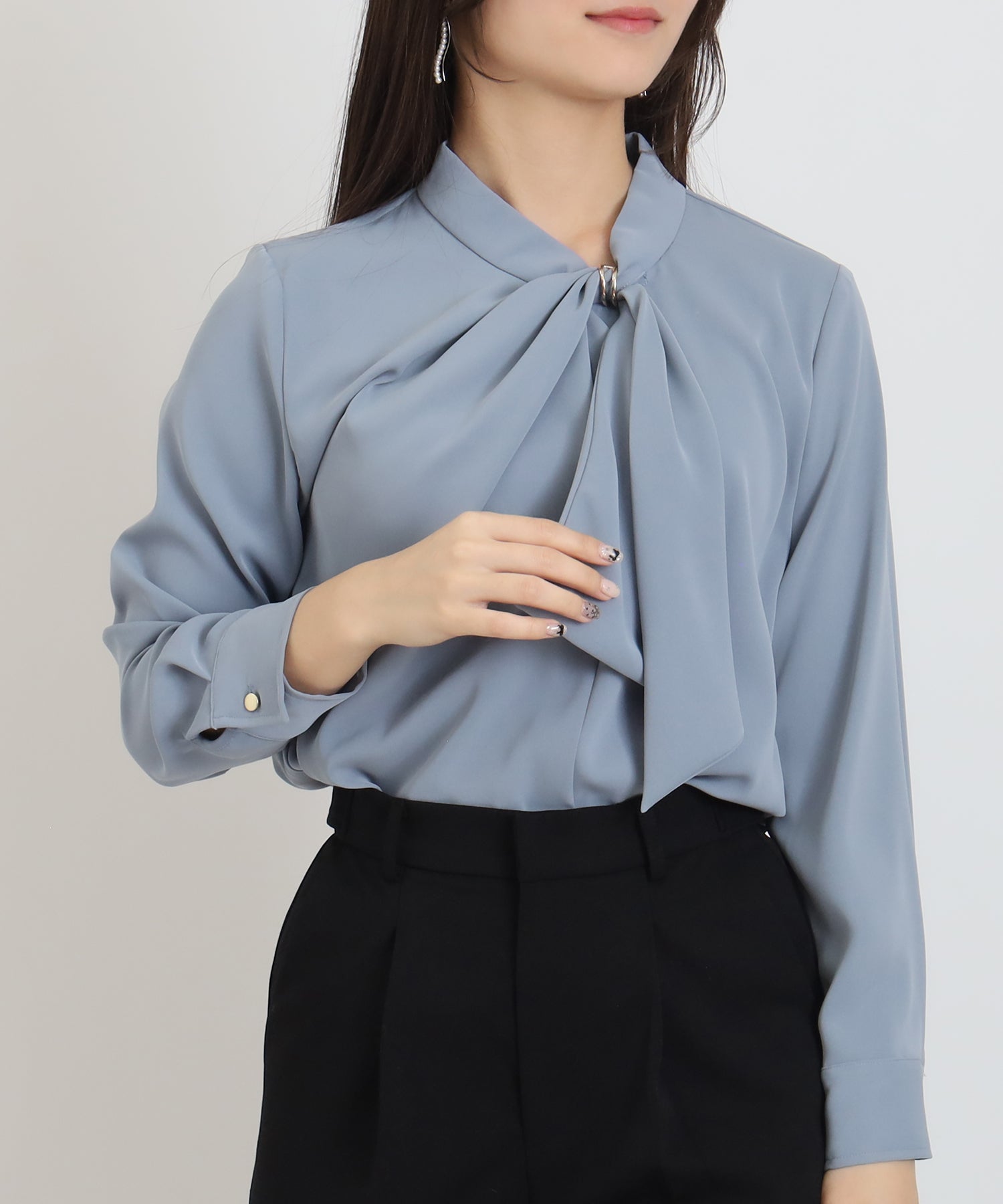 金具リングループとろみブラウス