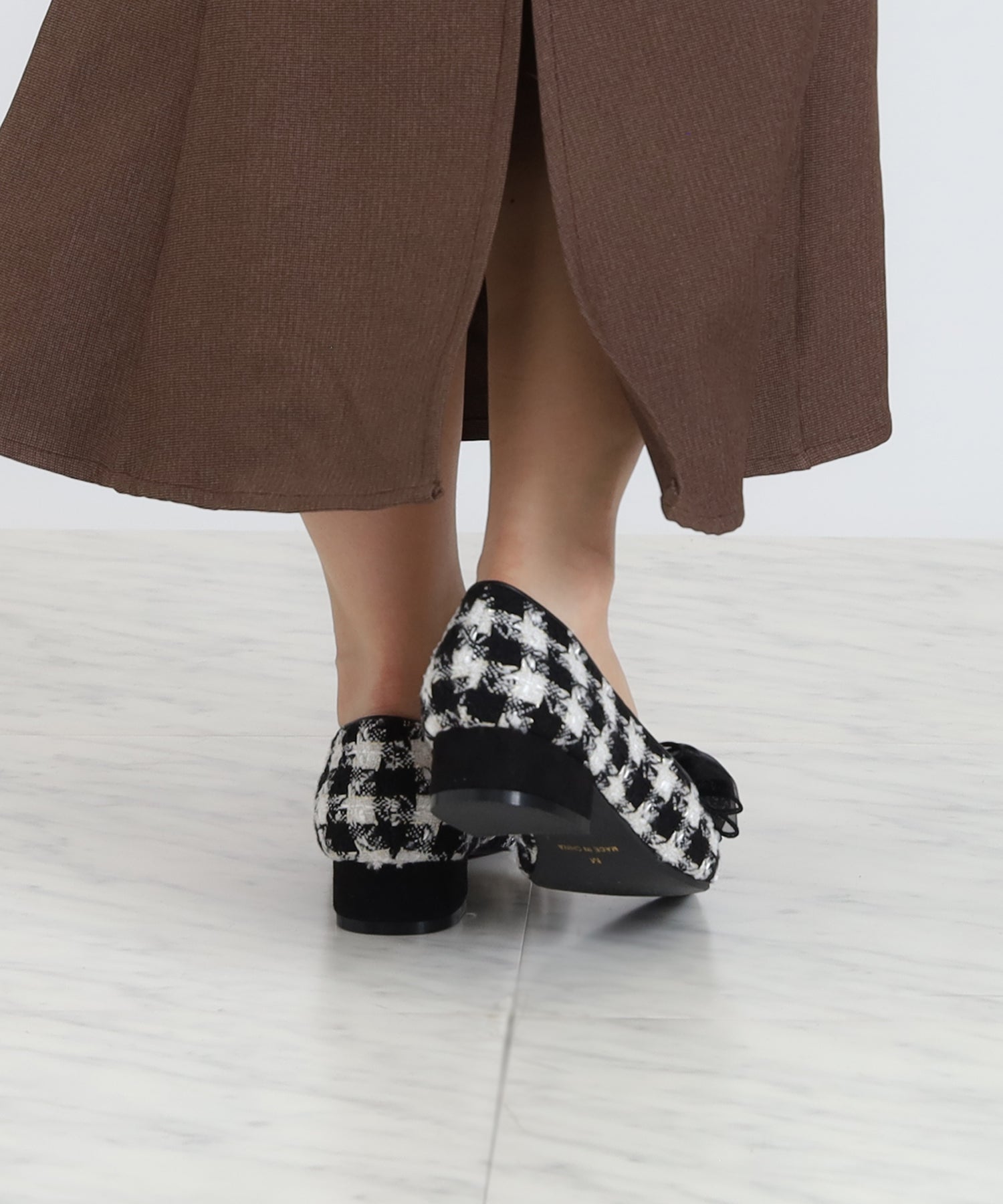 ホワイト×ブラック