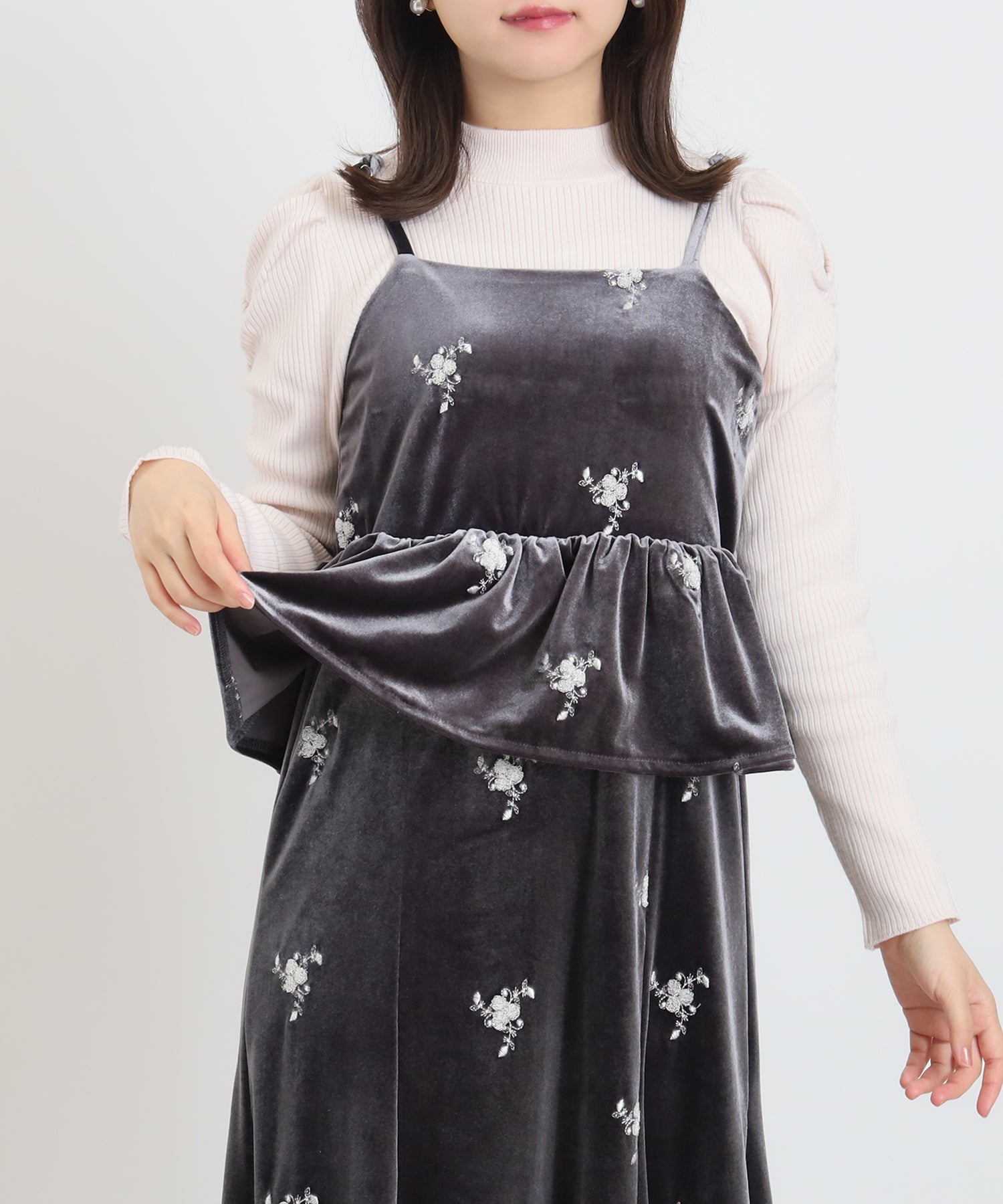 ライトグレー model:156 着用サイズ:M