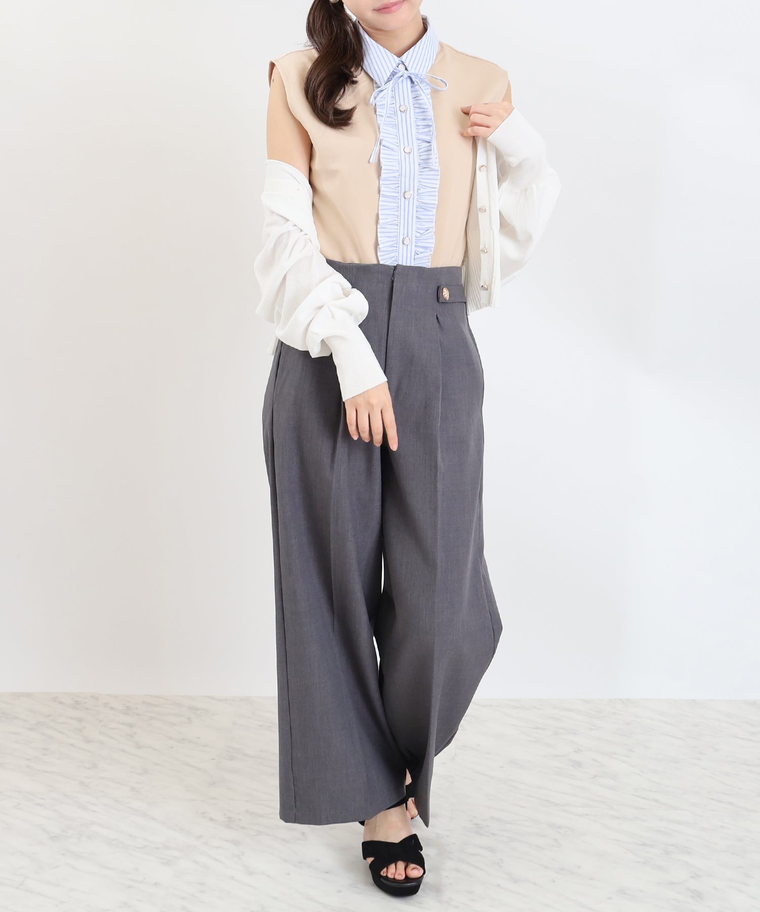 ベージュ model:156 着用サイズ:M
