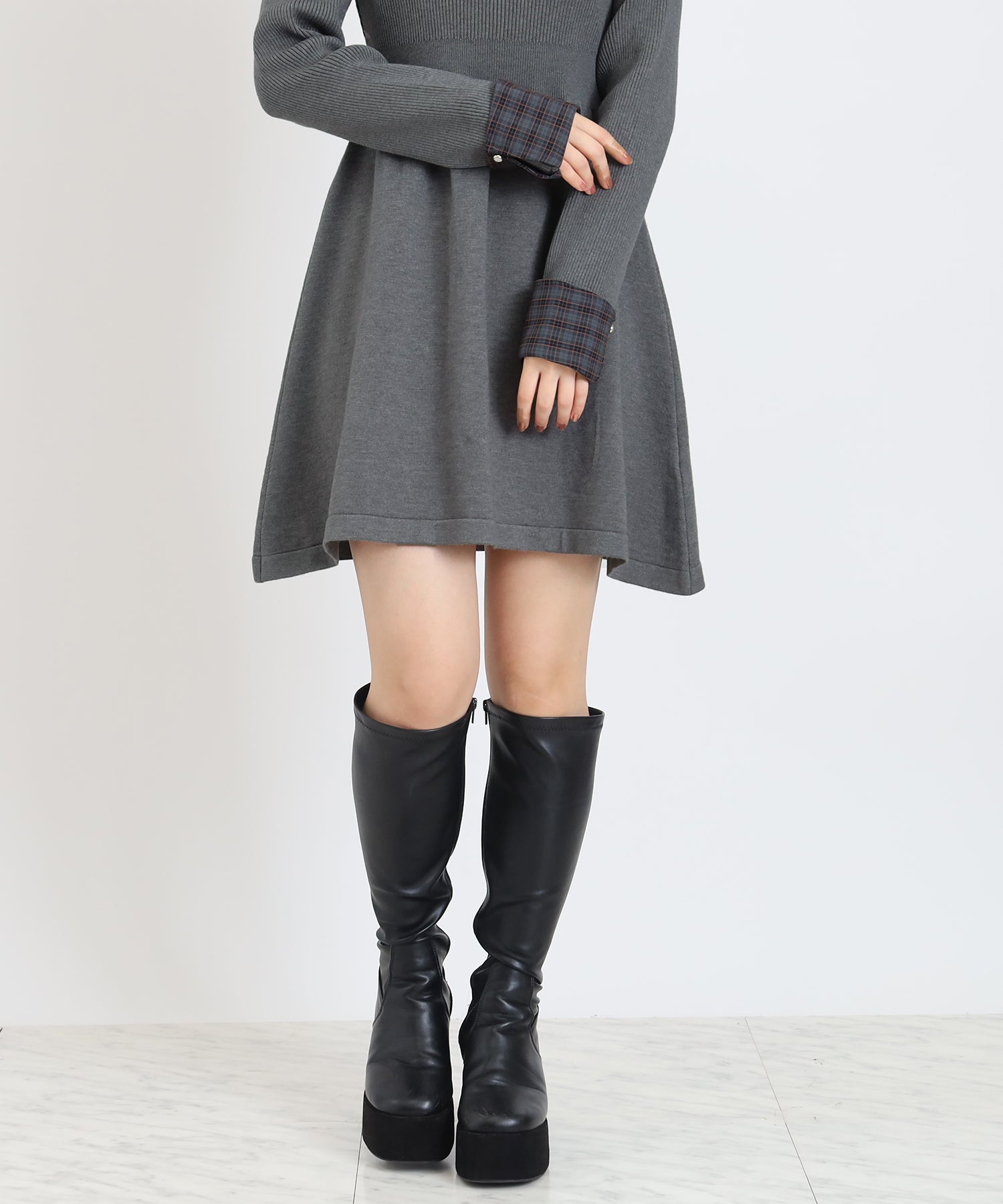 ライトグレー model:156cm 着用サイズ:M