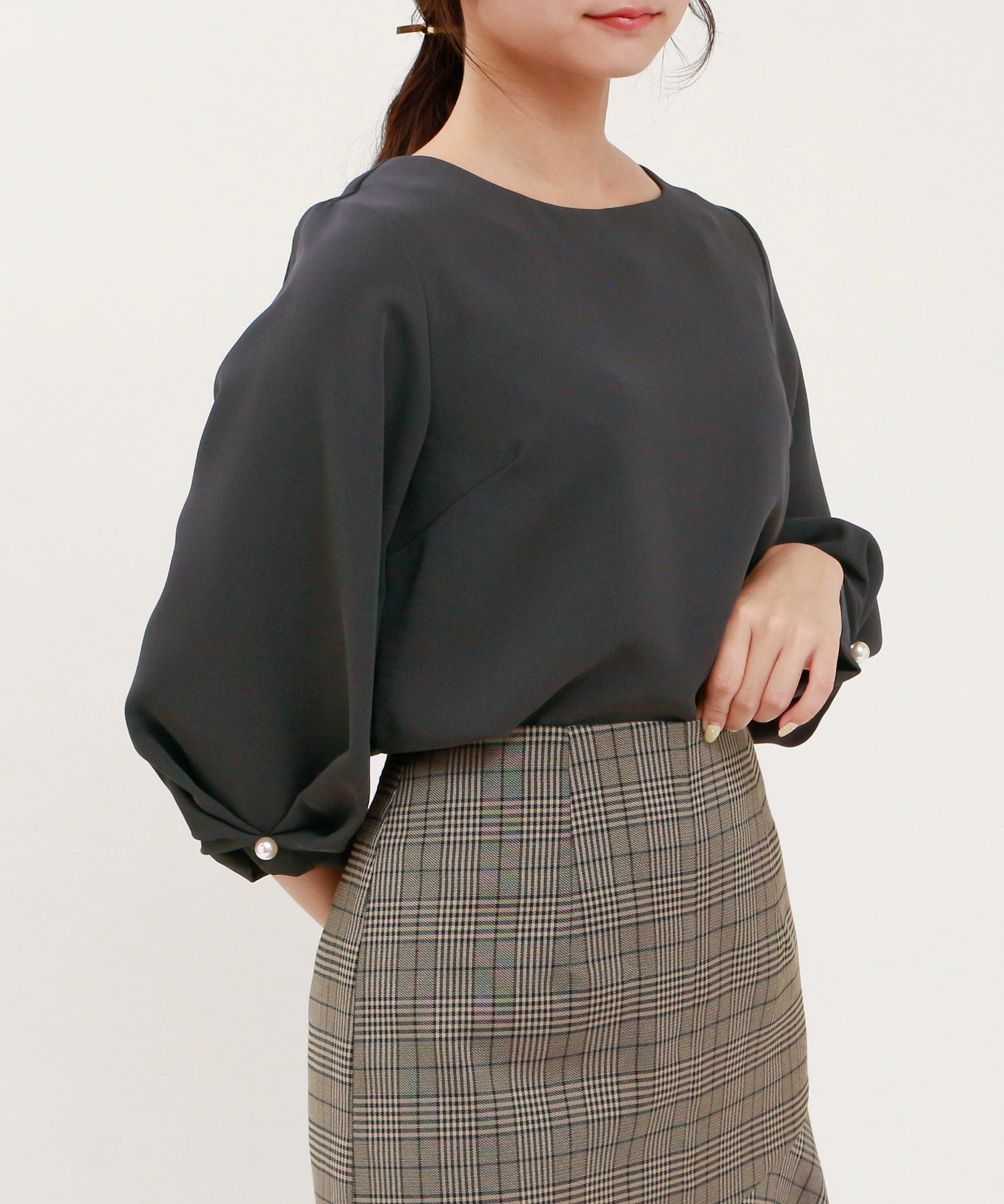 チャコール model:160cm/骨格ウェーブ 着用サイズ:M