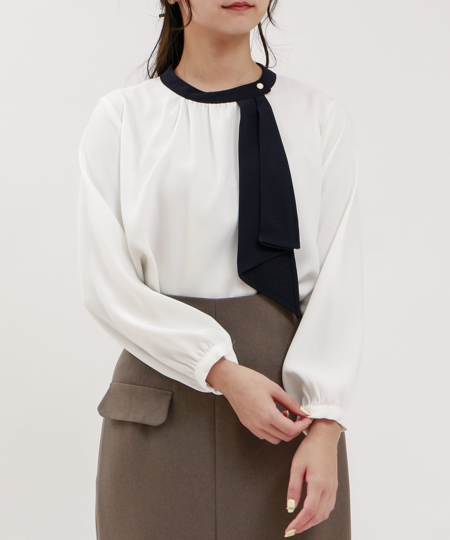 ホワイト×ネイビー model:160cm/骨格ウェーブ 着用サイズ:M