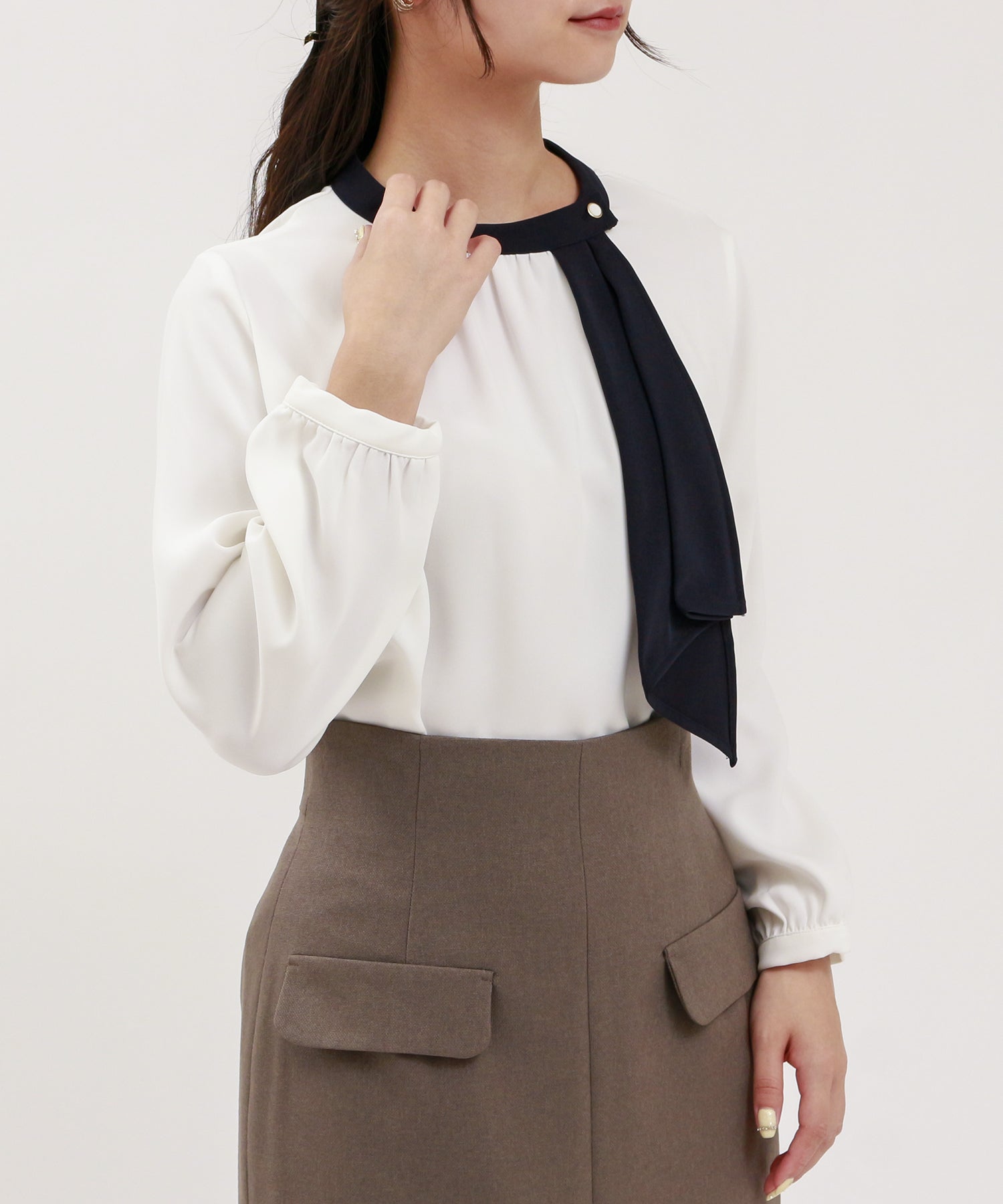 ホワイト×ネイビー model:160cm/骨格ウェーブ 着用サイズ:M