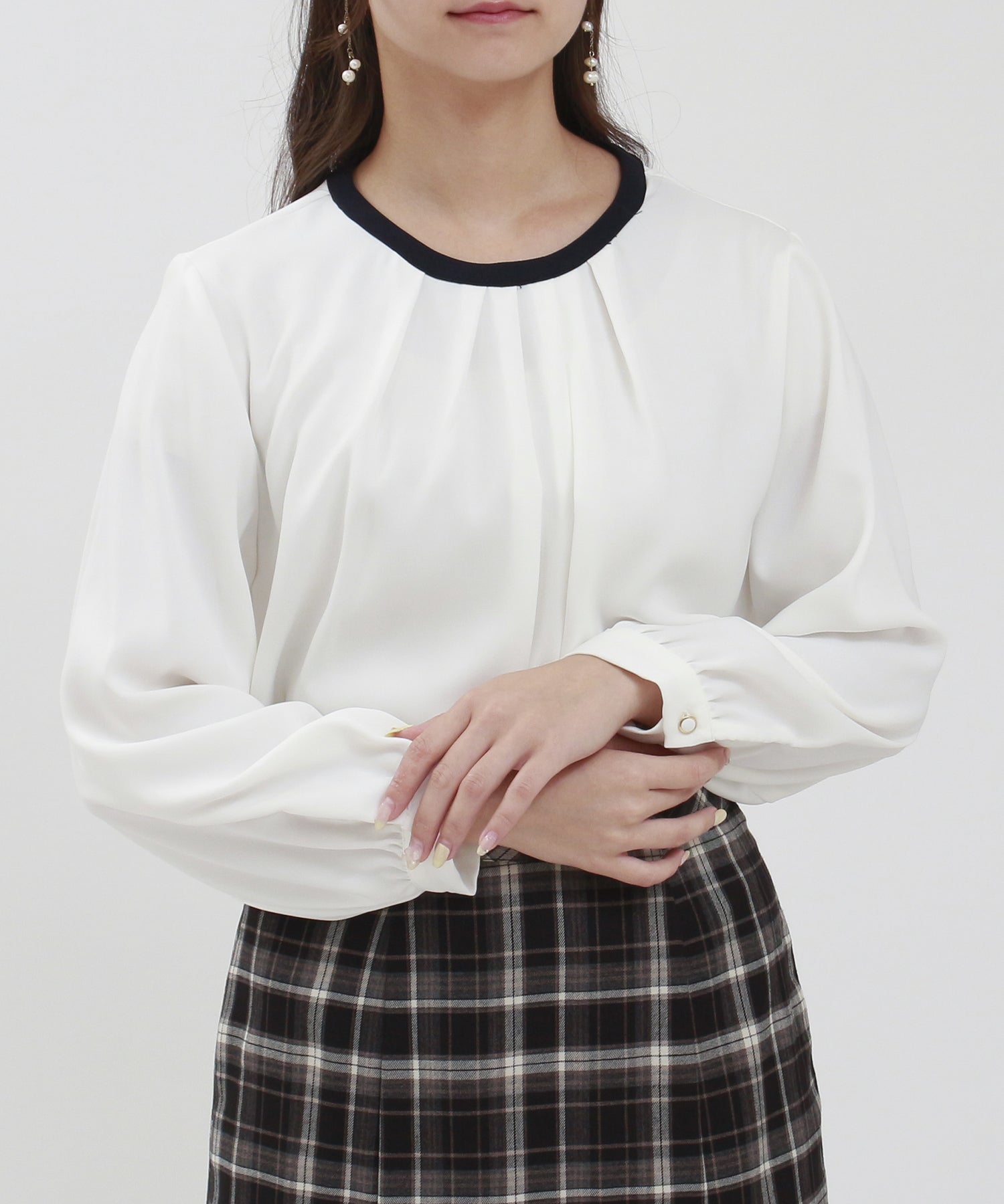 ホワイト×ネイビー