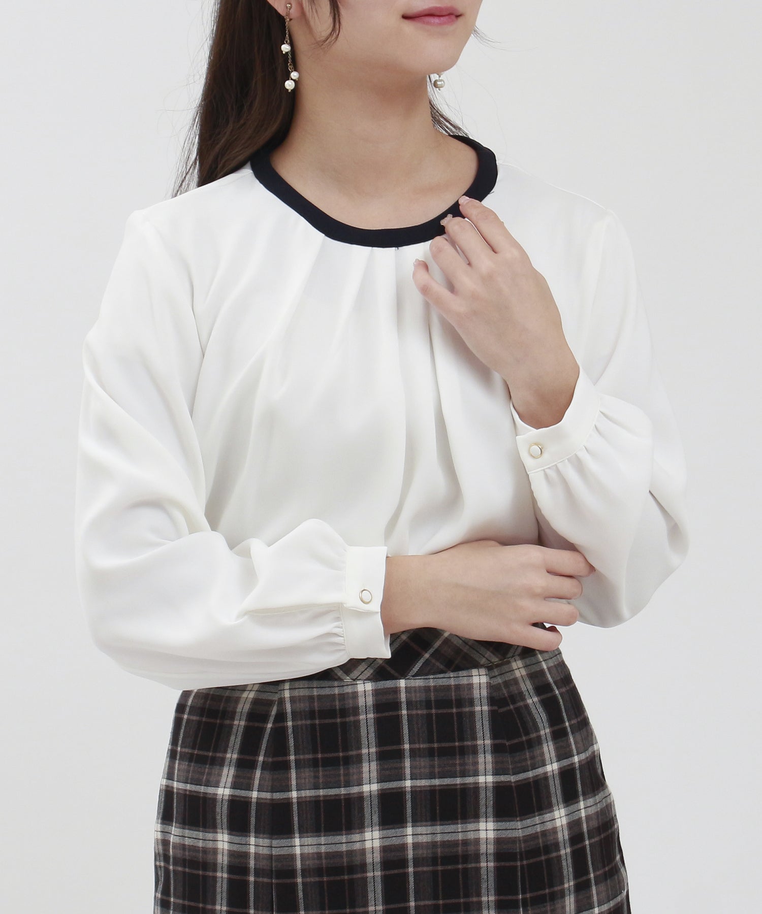 ホワイト×ネイビー model:160cm/骨格ウェーブ 着用サイズ:M