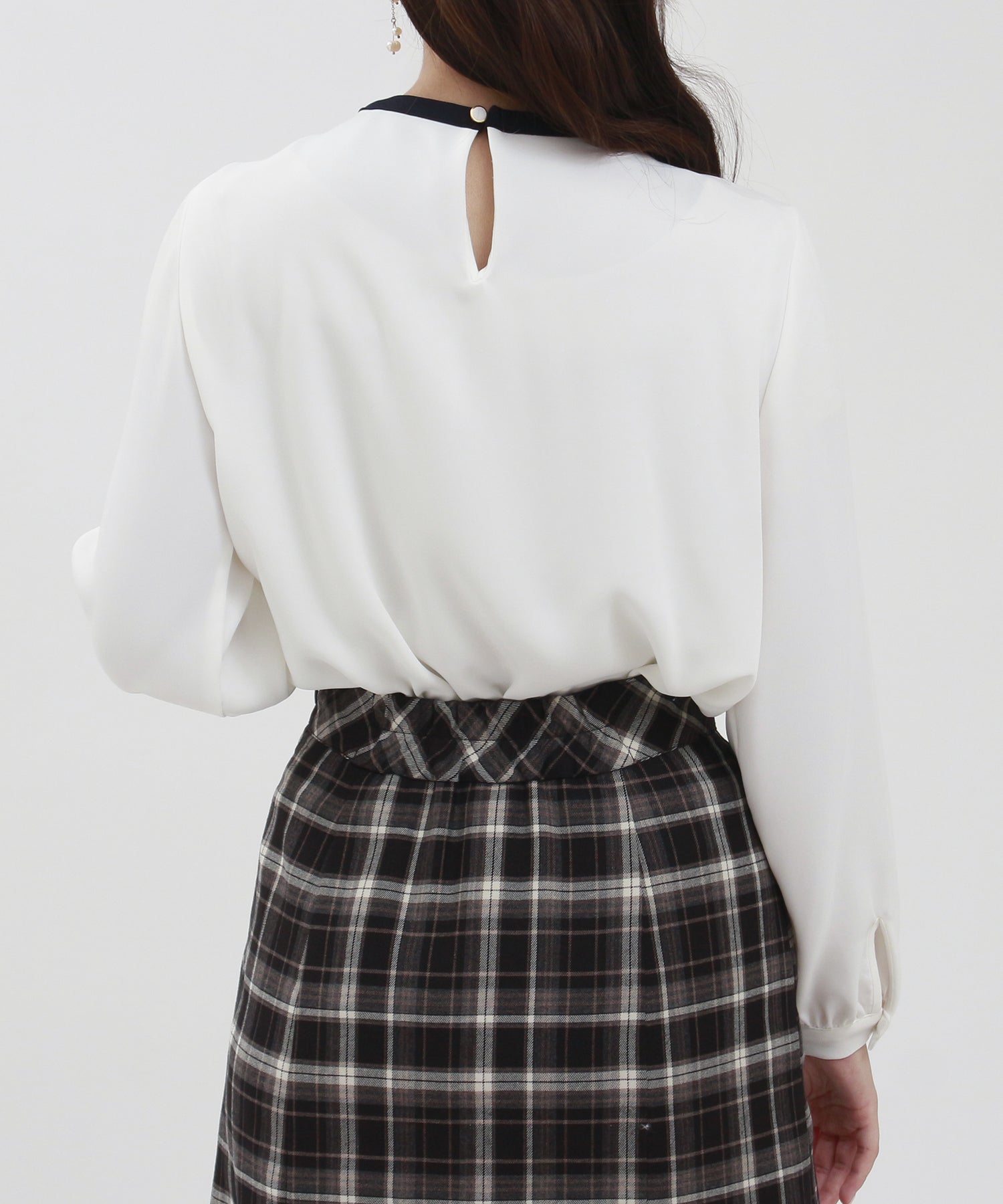 ホワイト×ネイビー model:160cm/骨格ウェーブ 着用サイズ:M