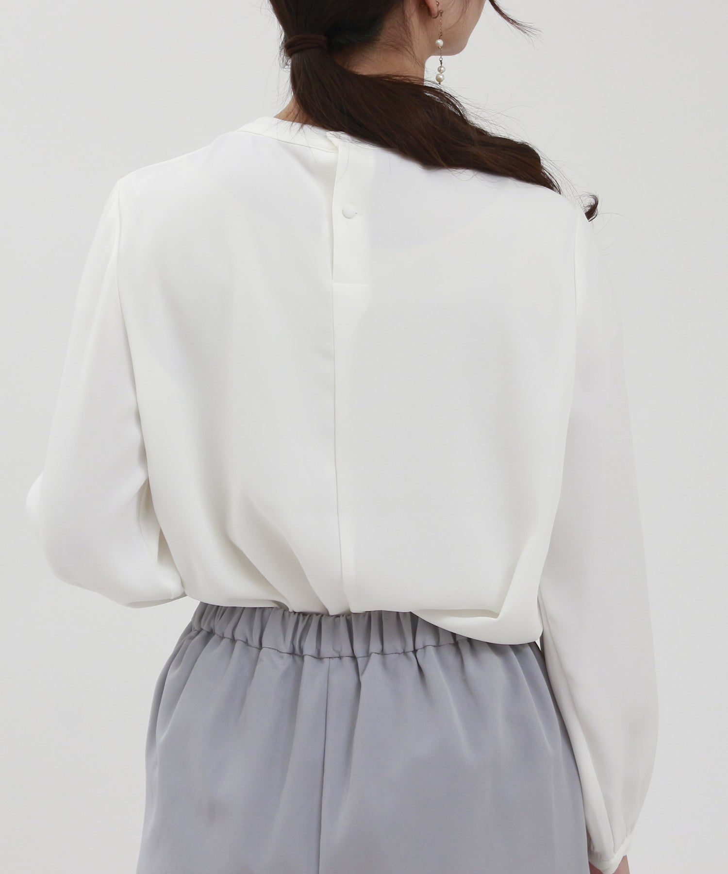 ホワイト model:160cm/骨格ウェーブ 着用サイズ:M