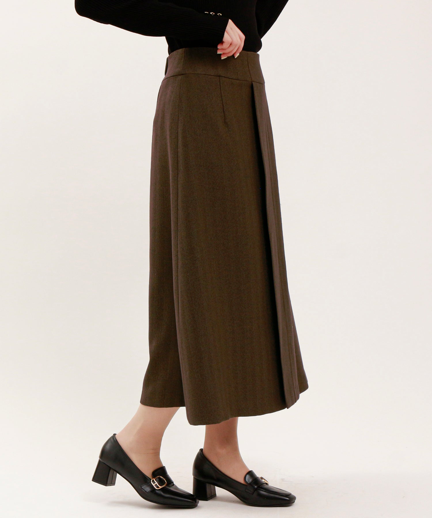 ブラウン model:160cm/骨格ウェーブ 着用サイズ:M