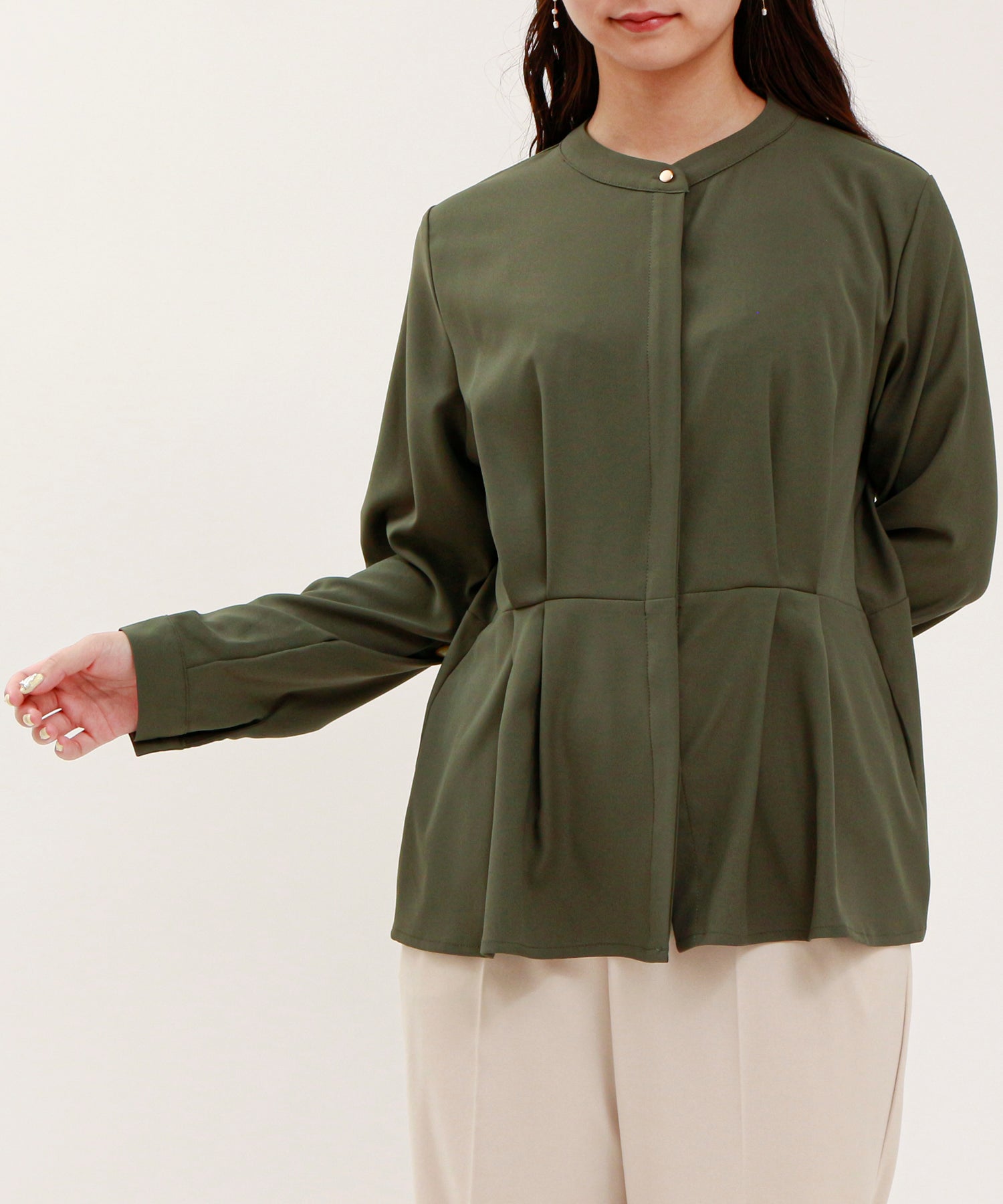 カーキ model:160cm/骨格ウェーブ 着用サイズ:M