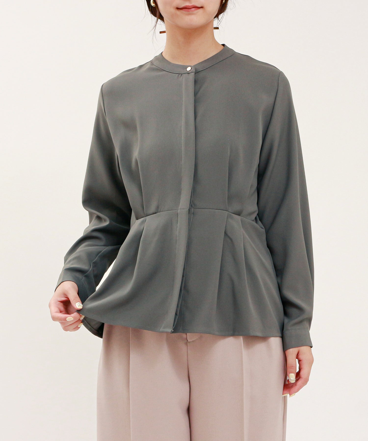 チャコール model:160cm/骨格ウェーブ 着用サイズ:M