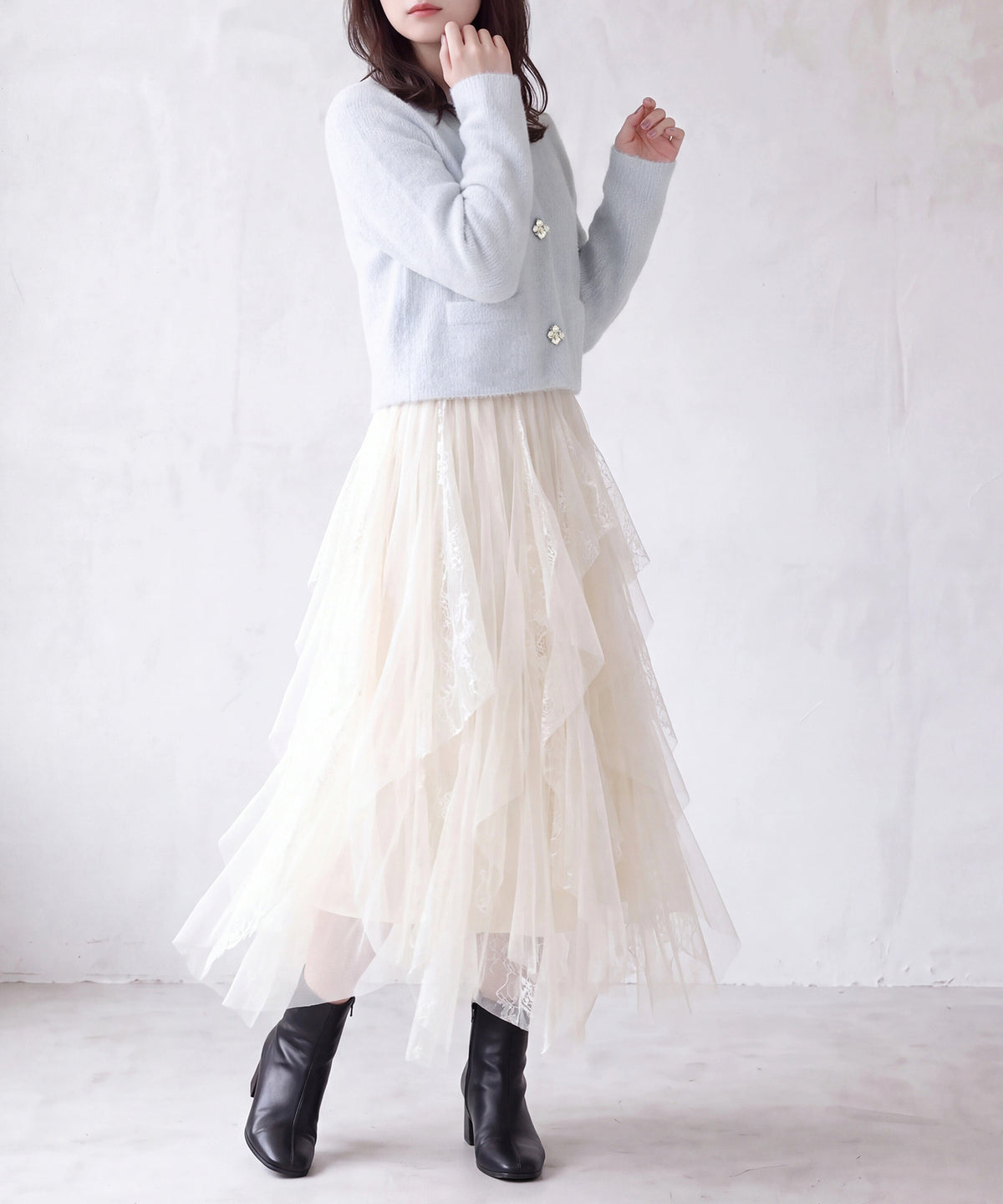 サックス(AI画像) model:160cm 着用サイズ:M