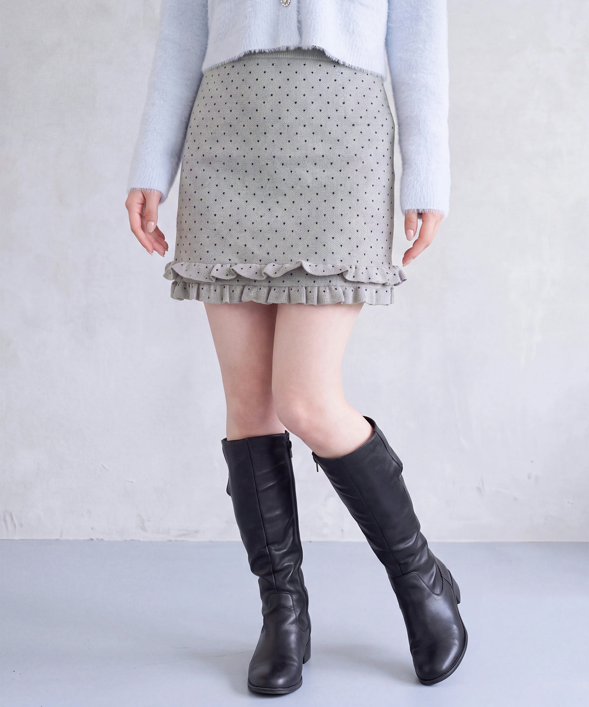 チャコール(AI画像) model：160cm 着用サイズ：M