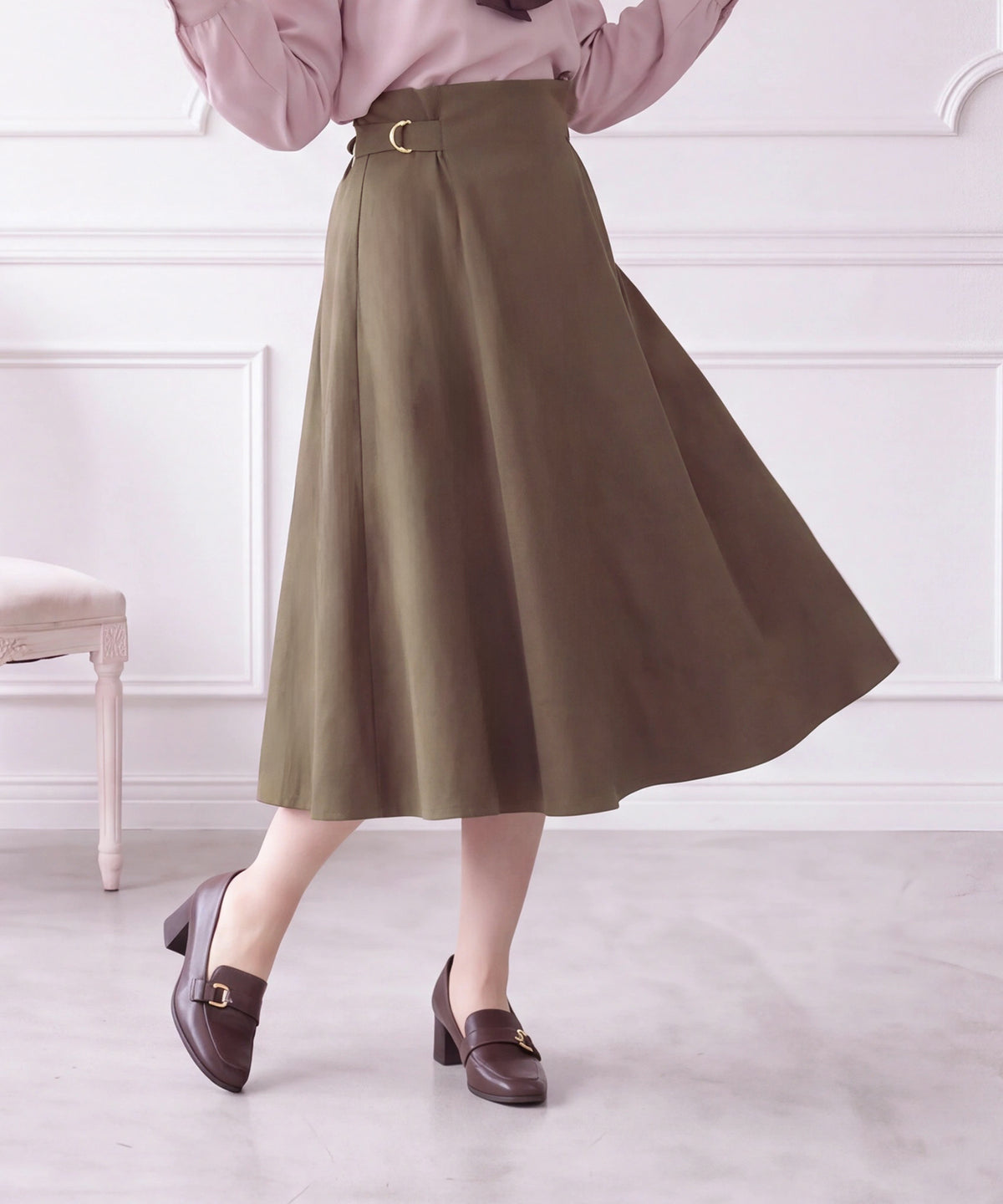 ブラウン  model：160cm　着用サイズ：M (AI画像)