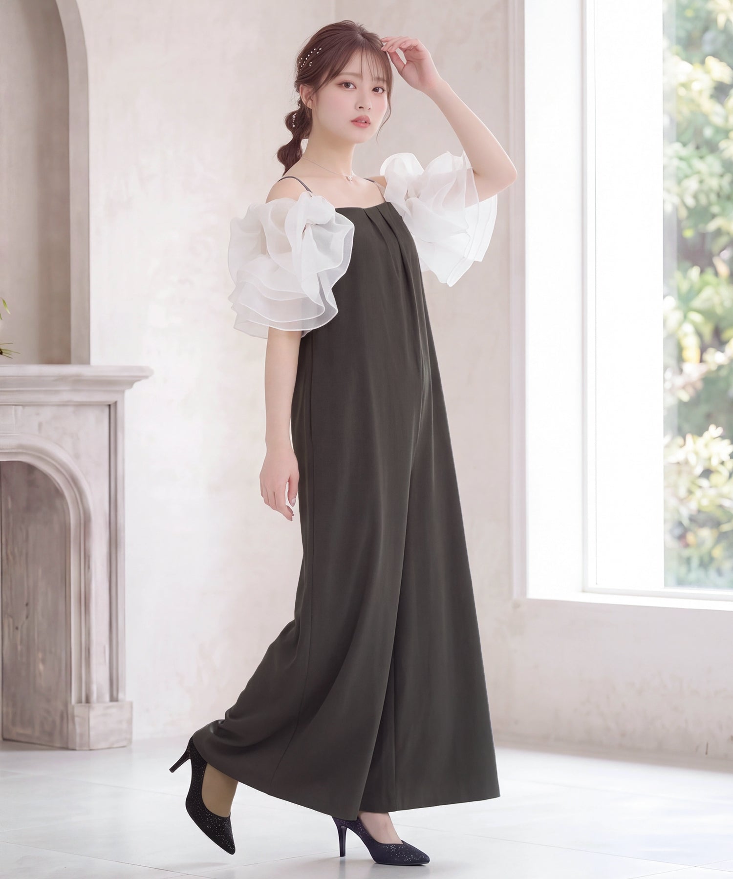 チャコール(AI画像)　model：160　着用サイズ：M
