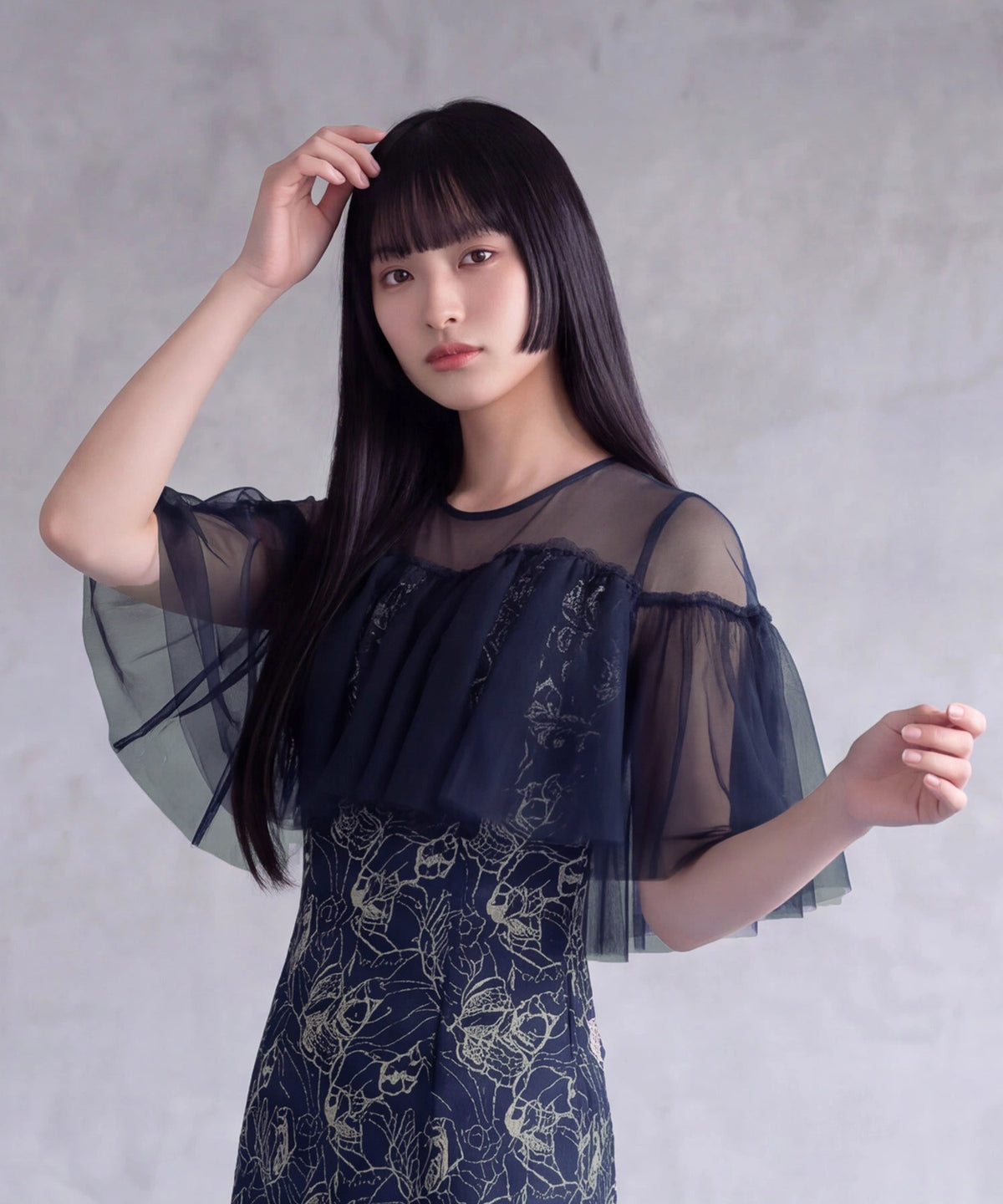 ネイビー(AI画像)　model：160　着用サイズ：M