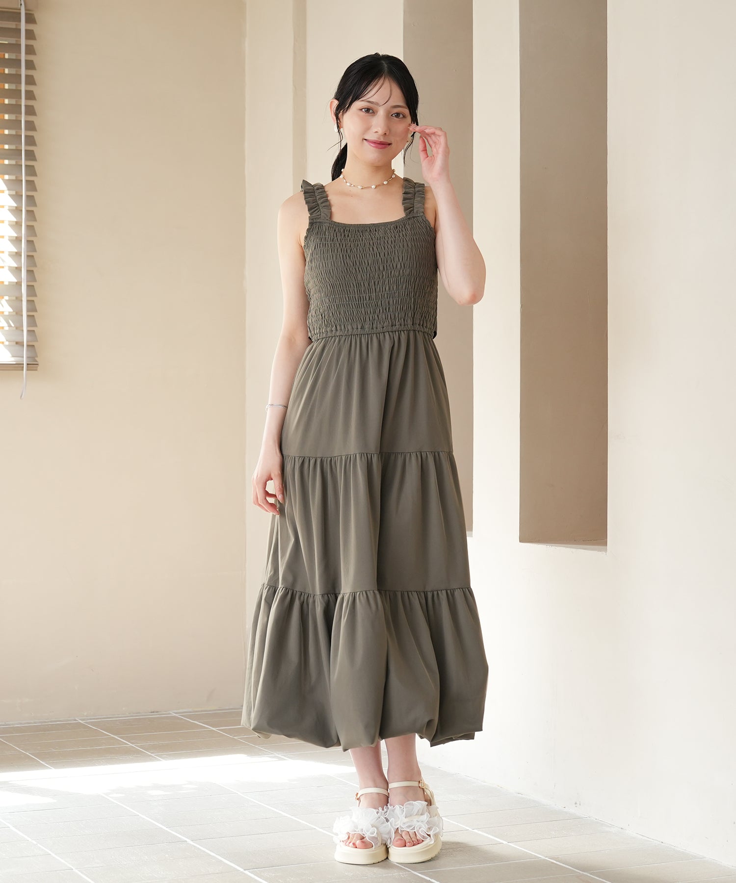 カーキ　model：164　着用サイズ：M