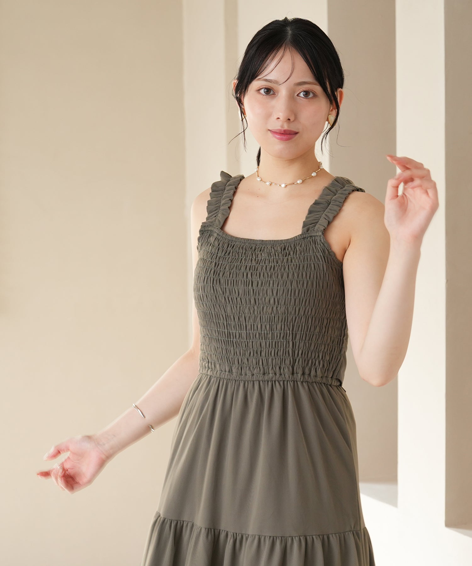 カーキ　model：164　着用サイズ：M