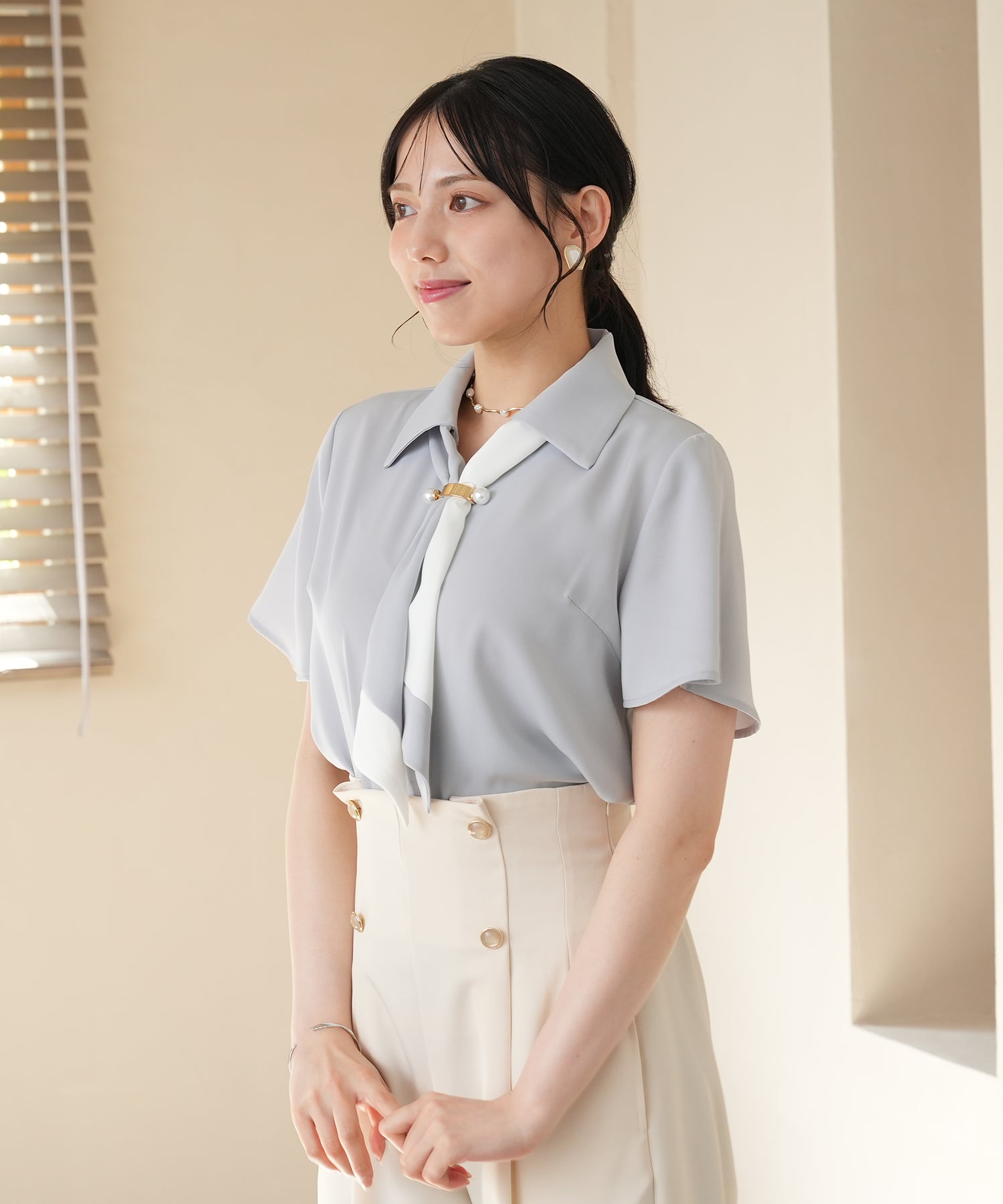 ライトグレー　model：164cm　着用サイズ：M