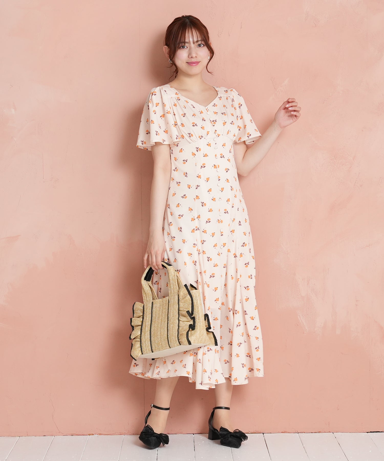 ベージュ　model：164　着用サイズ：M