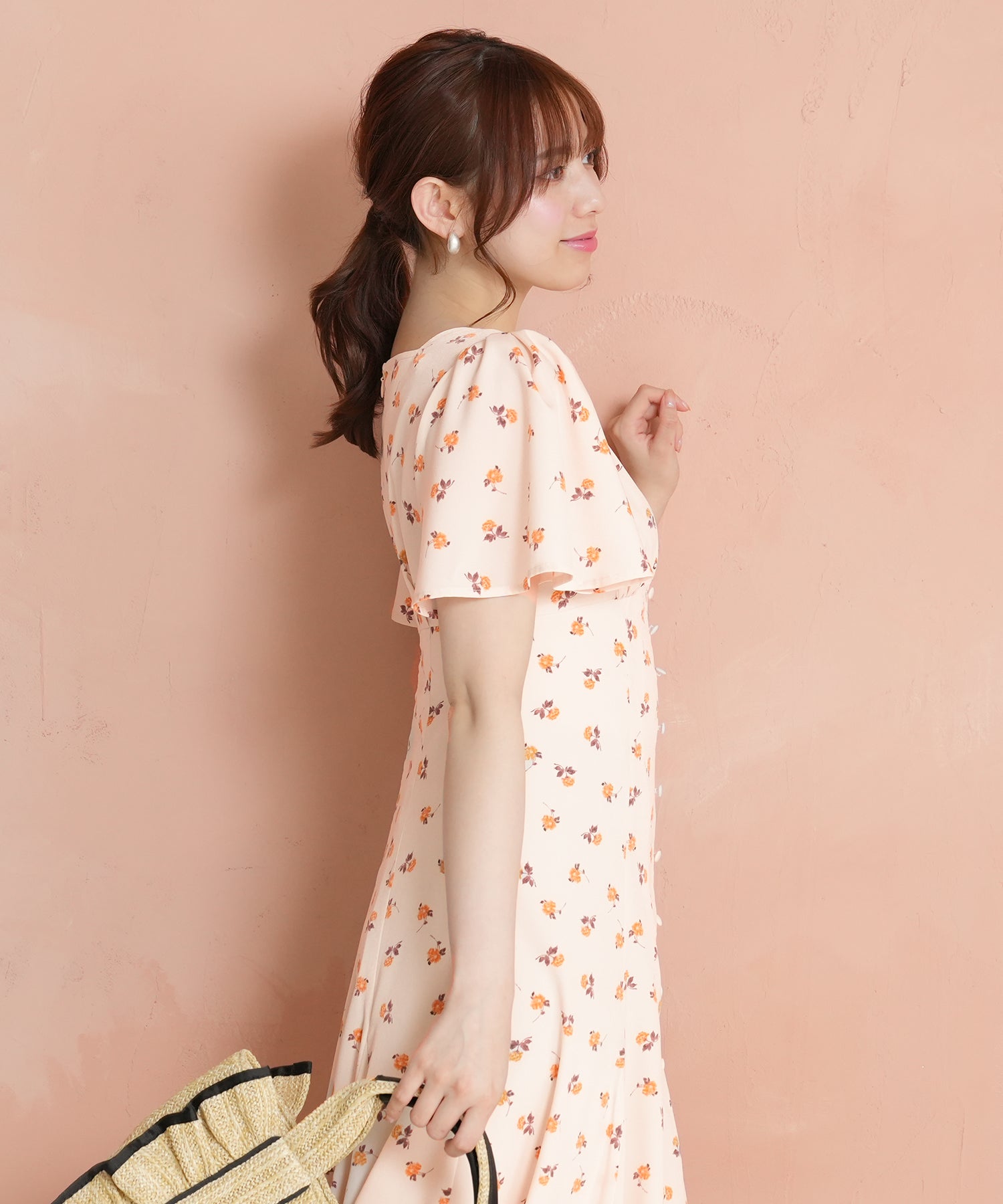 ベージュ　model：164　着用サイズ：M