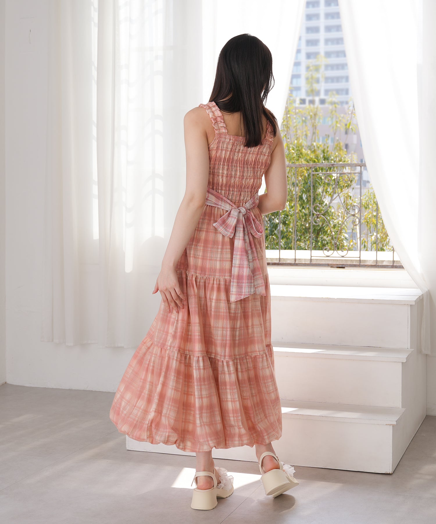 レッド model：164㎝ 着用サイズ：M