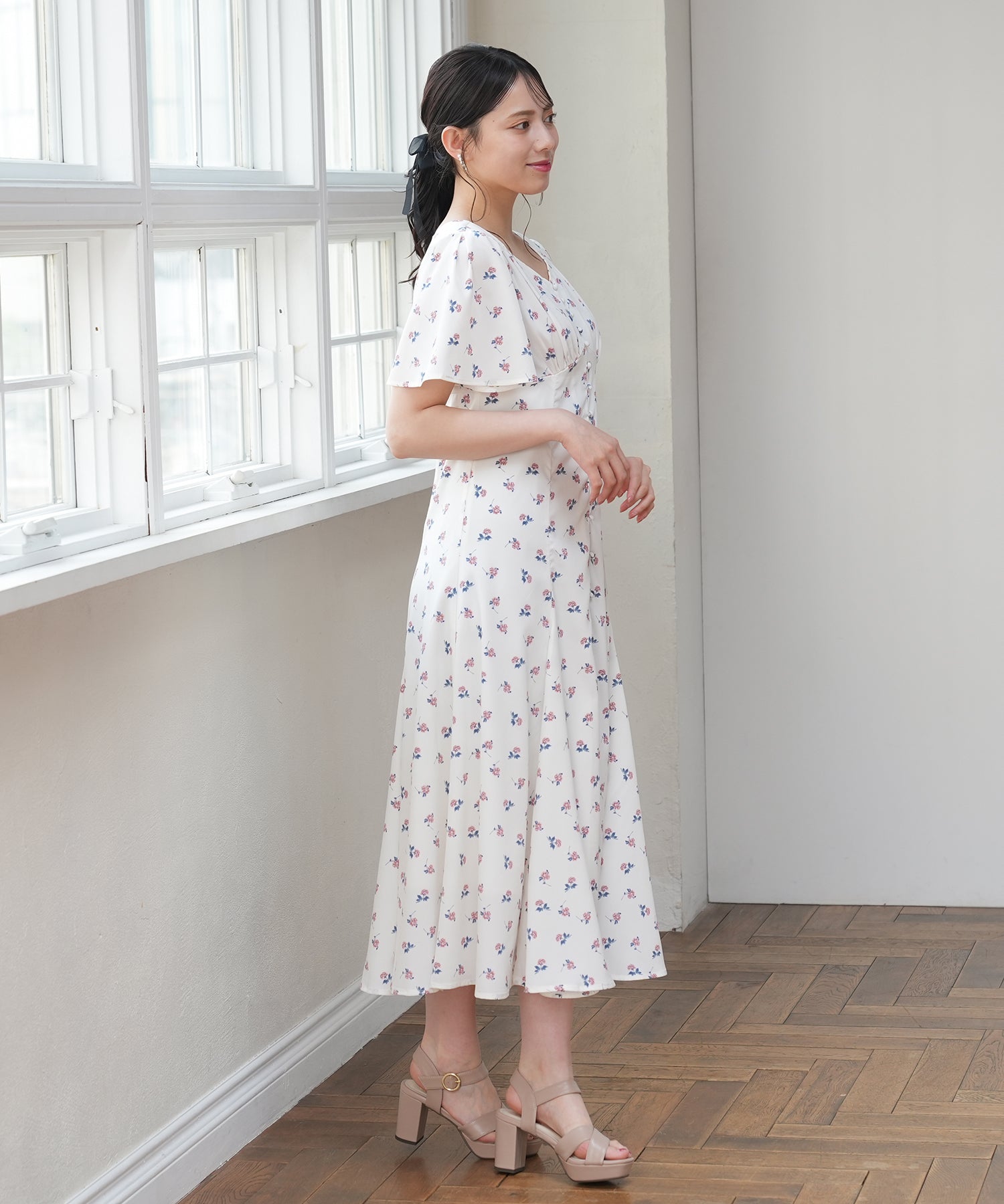 ホワイト　model：164　着用サイズ：M