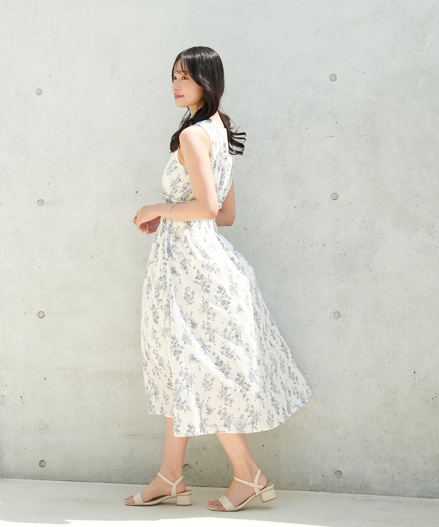 ホワイト　model:165　着用サイズ：M