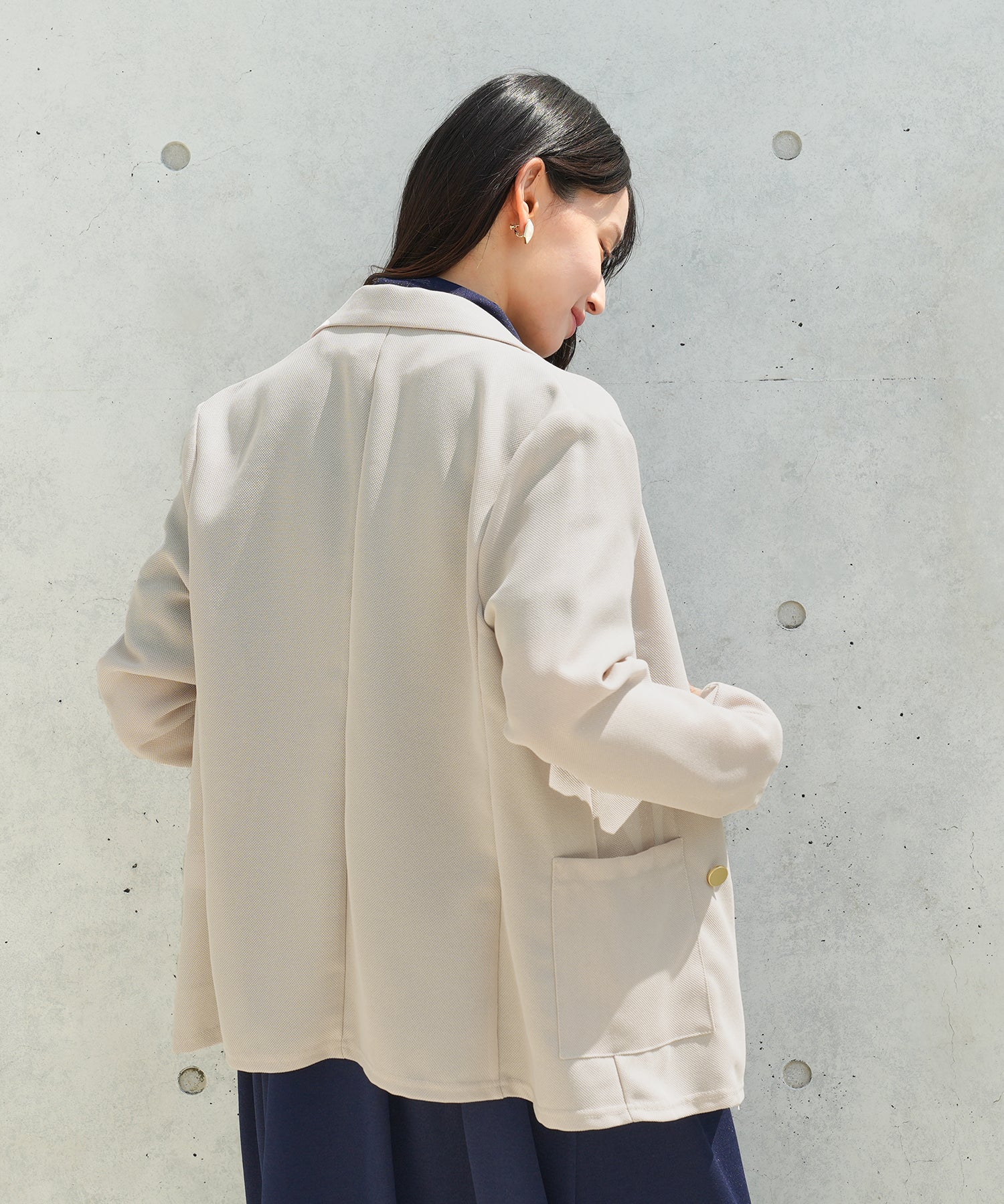 ベージュ　model：165　着用サイズ：M