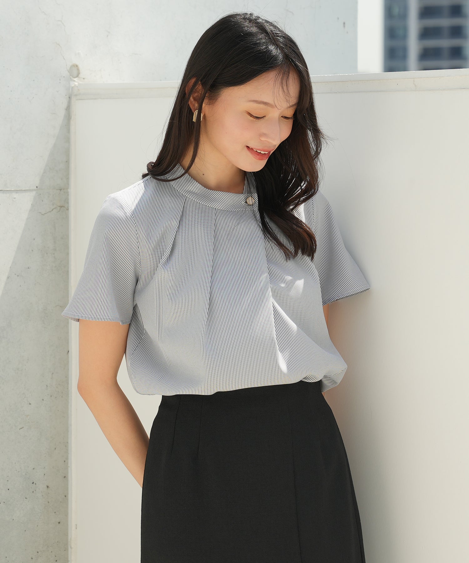 ホワイト×ブラック　model：165　着用サイズ：M