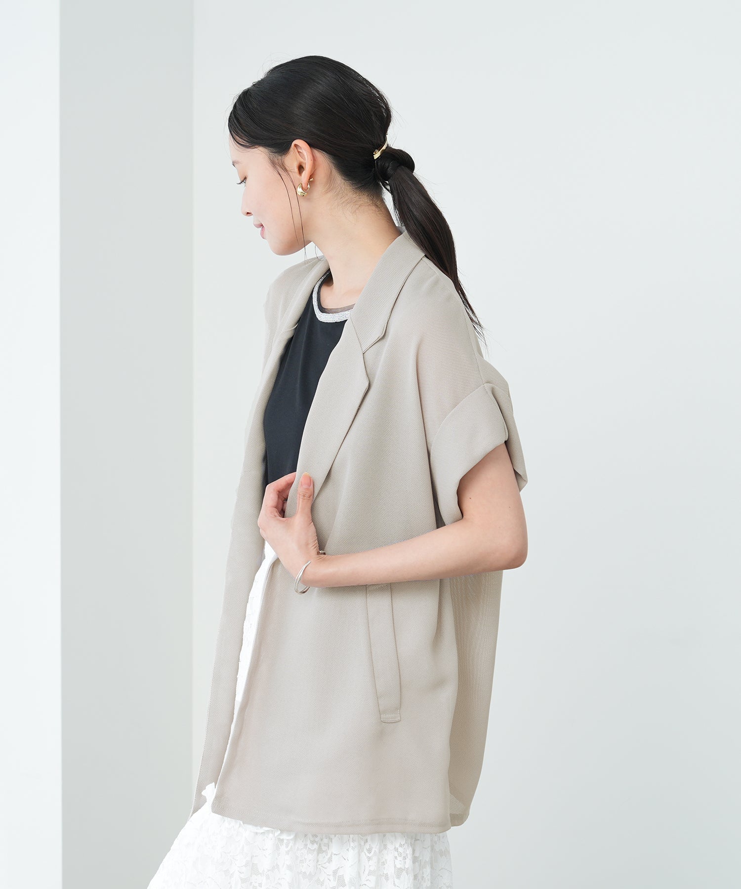 ベージュ　model：165　着用サイズ：M