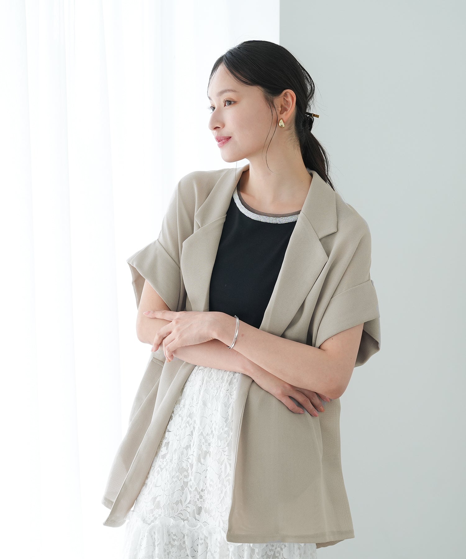 ベージュ　model：165　着用サイズ：M
