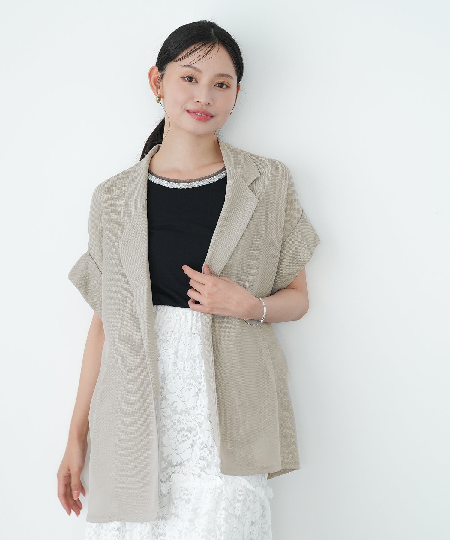 ベージュ　model：165　着用サイズ：M