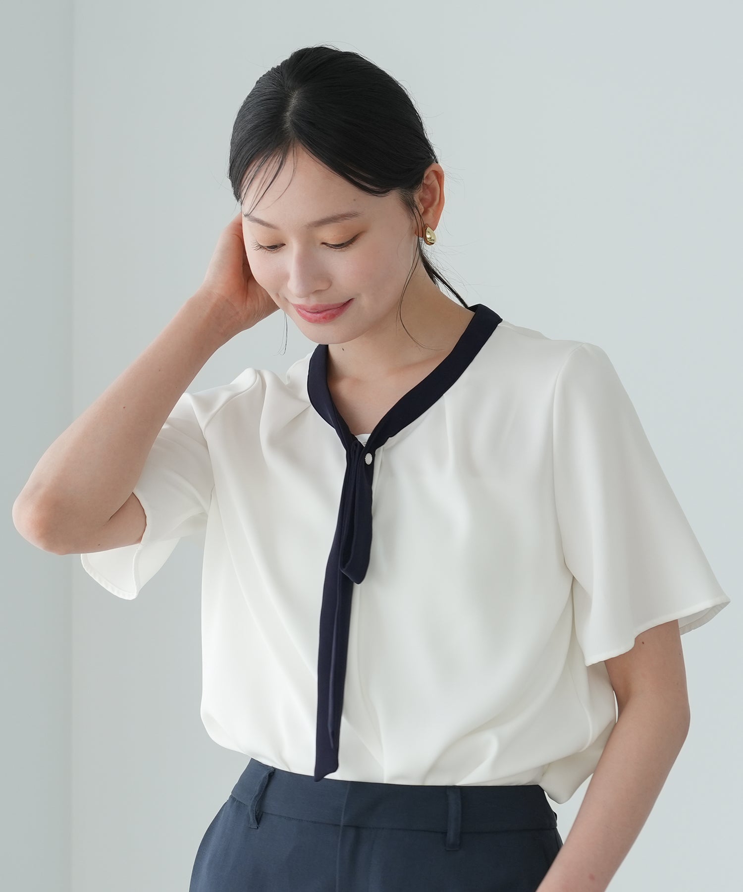 ホワイト×ネイビー　model：165cm　着用サイズ：M