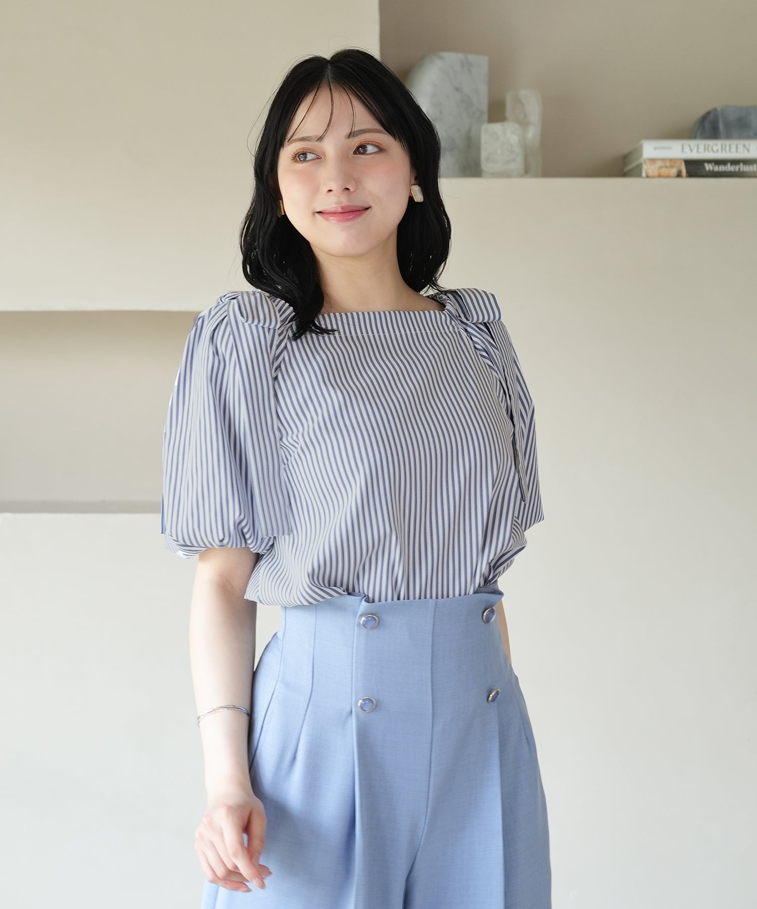ホワイト×ネイビー　model：164　着用サイズ：M
