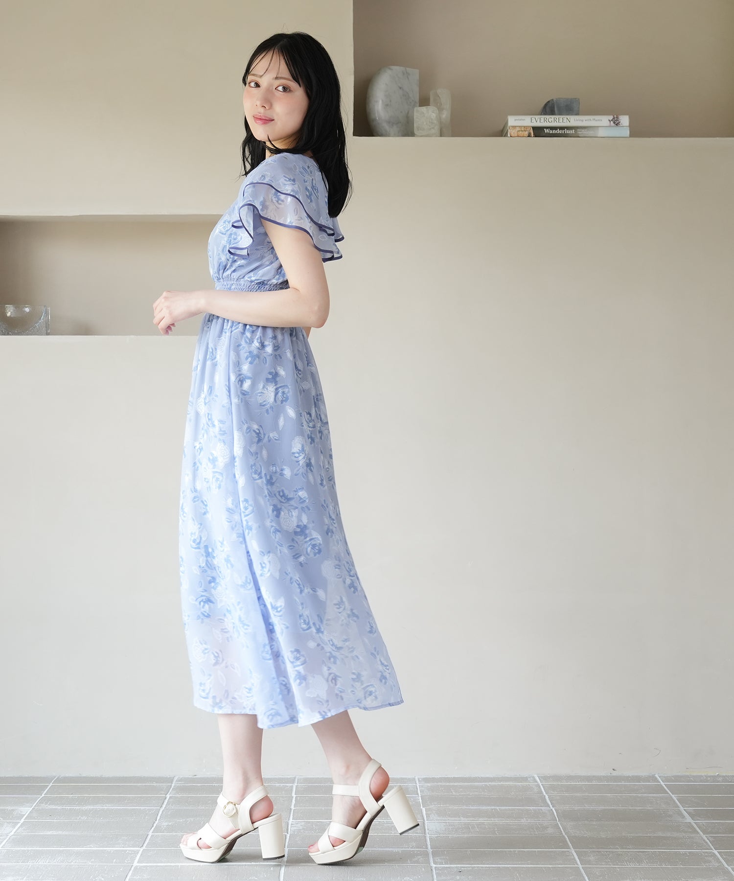 ブルー　MODEL：164㎝　着用サイズ：M