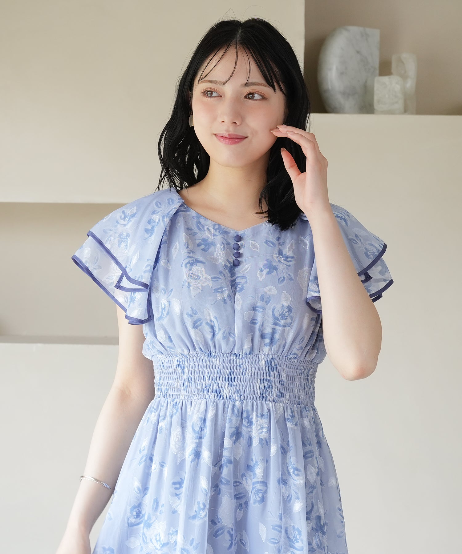 ブルー　MODEL：164㎝　着用サイズ：M