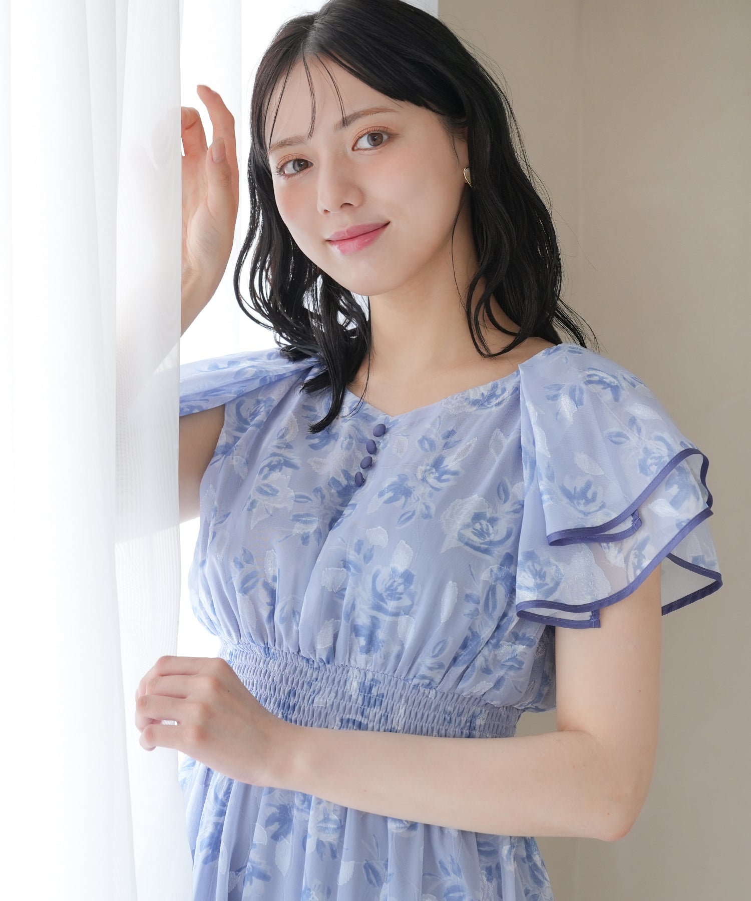 ブルー
