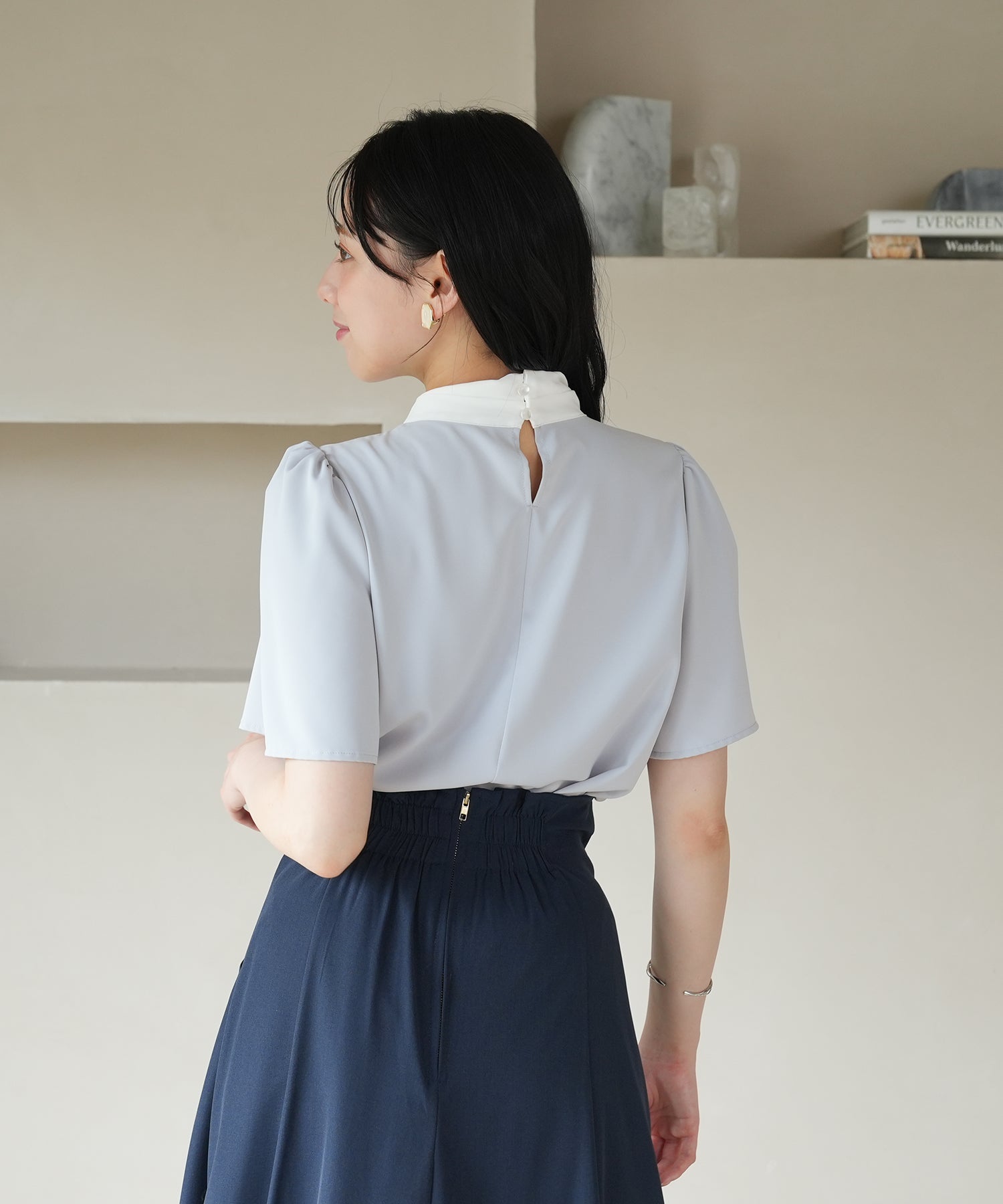 グレー×ホワイト　model：164　着用サイズ：M